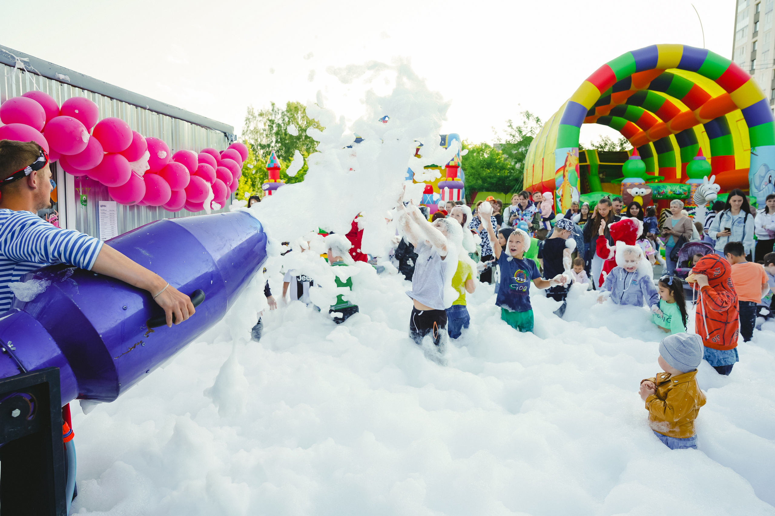 Открытие парка аттракционов «Галактика развлечений». Фотограф в детский сад в Екатеринбурге, выпускные альбомы Юлия Умерова