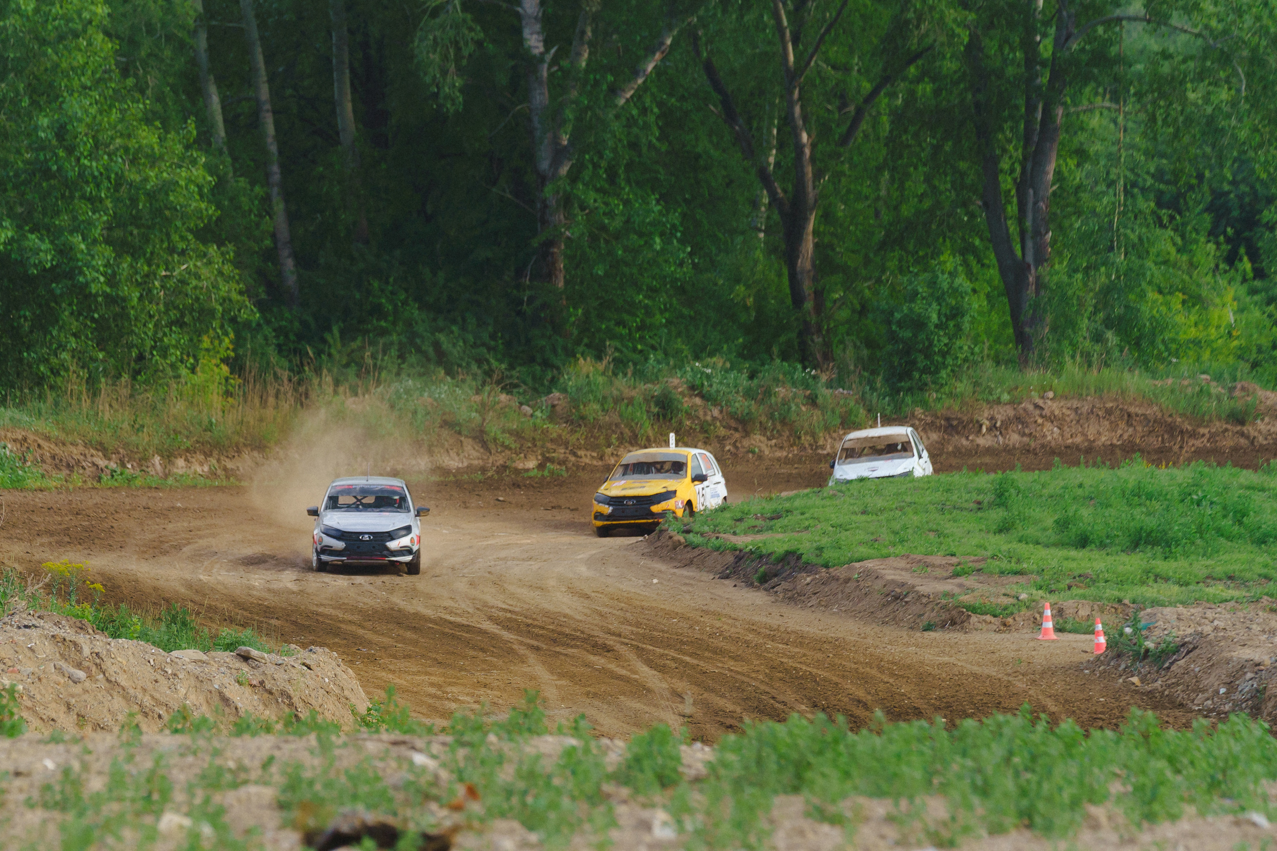 Автокросс Березовский. Фотограф Камиль Умеров. Фотограф в детский сад в Екатеринбурге, выпускные альбомы Юлия Умерова