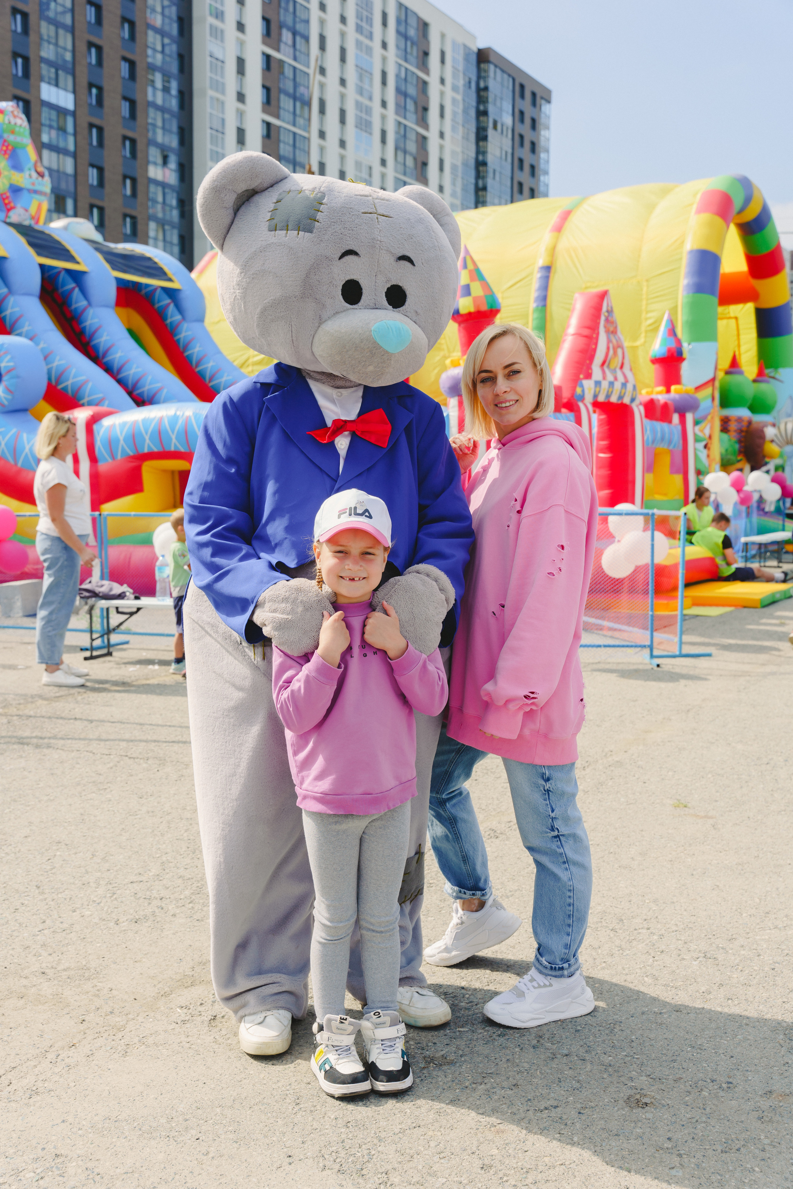 Открытие парка аттракционов «Галактика развлечений». Фотограф в детский сад в Екатеринбурге, выпускные альбомы Юлия Умерова