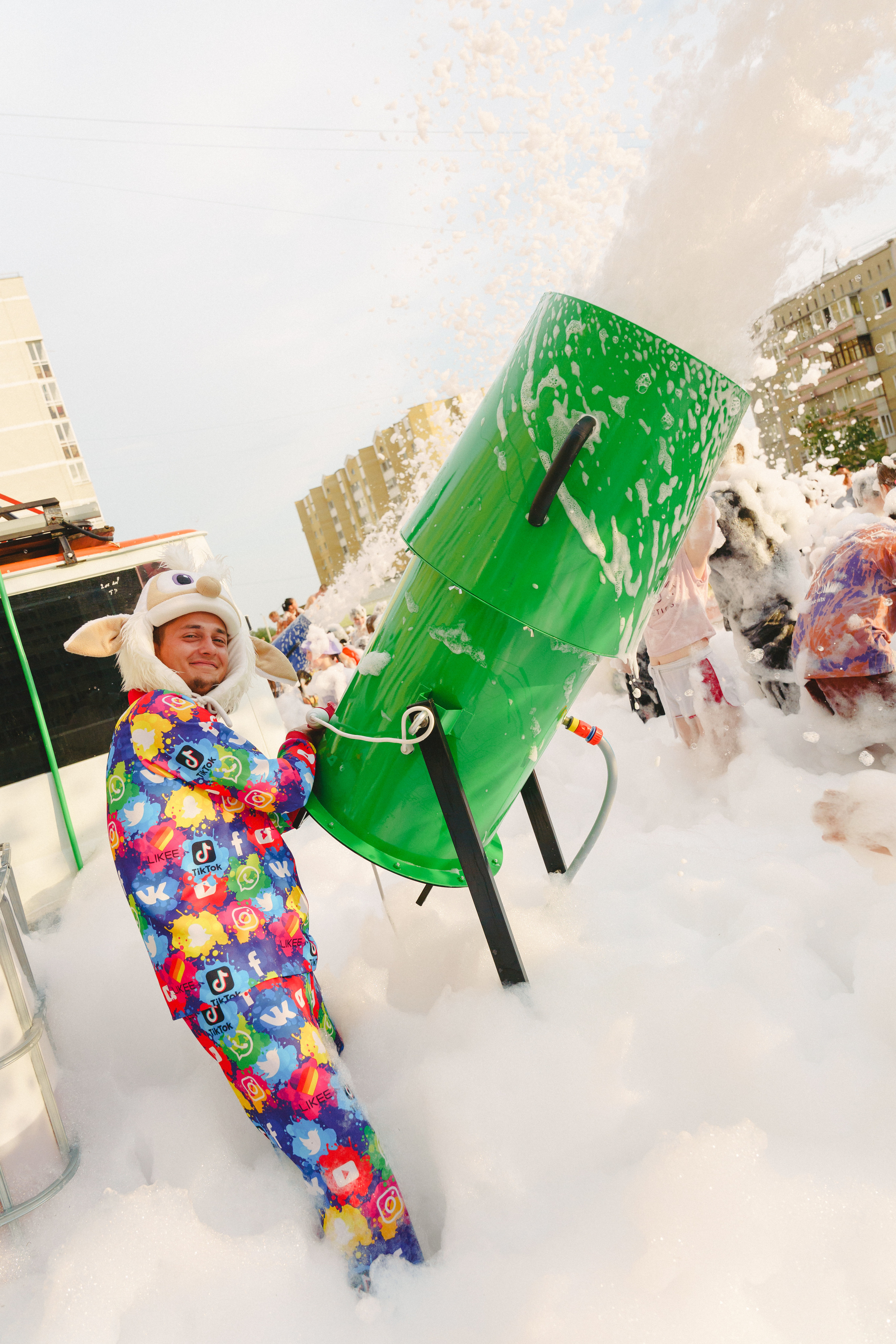 Пена — ПАТИ «Галактика развлечений» и «УК КОТ». Фотограф в детский сад в Екатеринбурге, выпускные альбомы Юлия Умерова