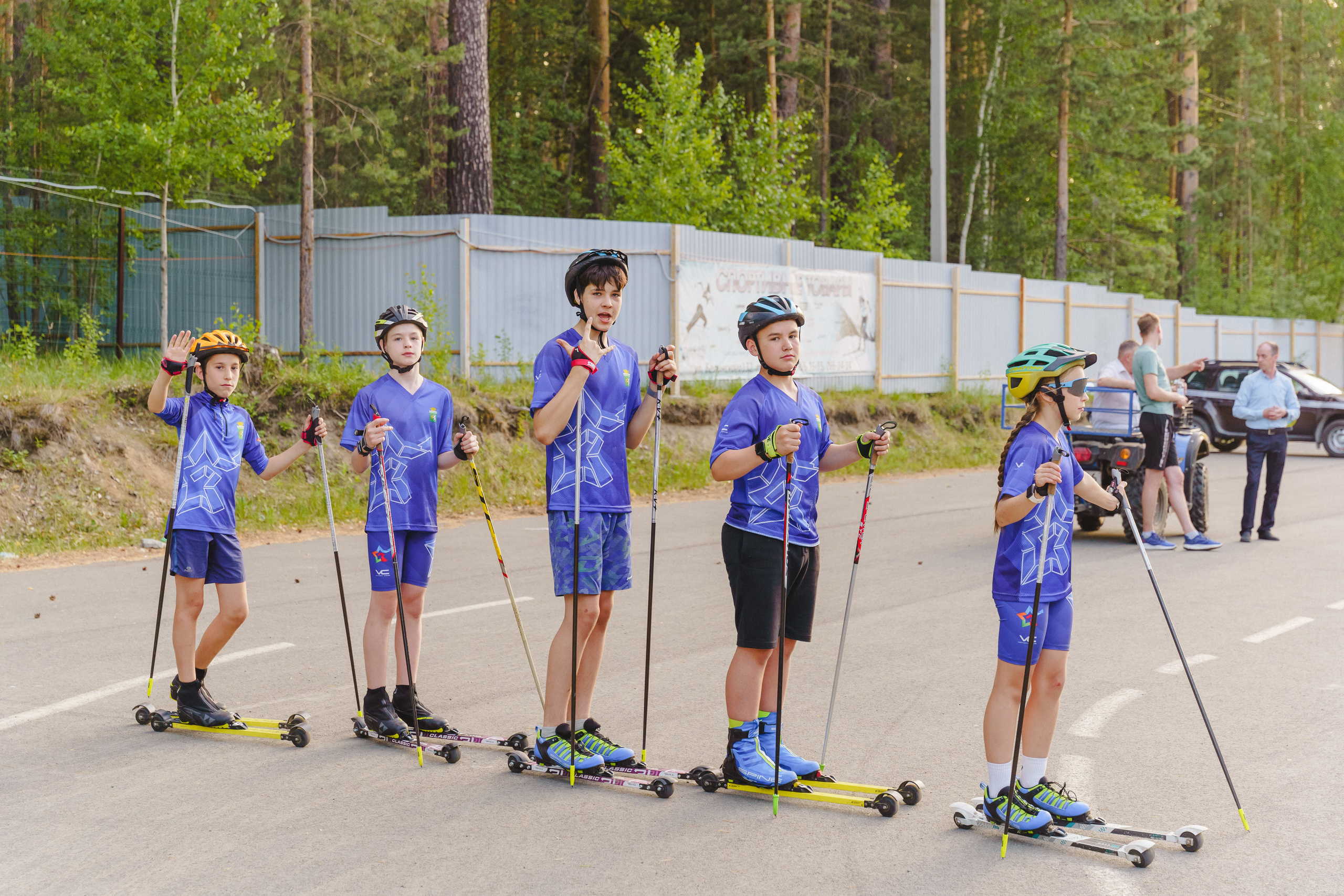 Юбилей БМАУ ДЗОЛ «Зарница». Фотограф в детский сад в Екатеринбурге, выпускные альбомы Юлия Умерова