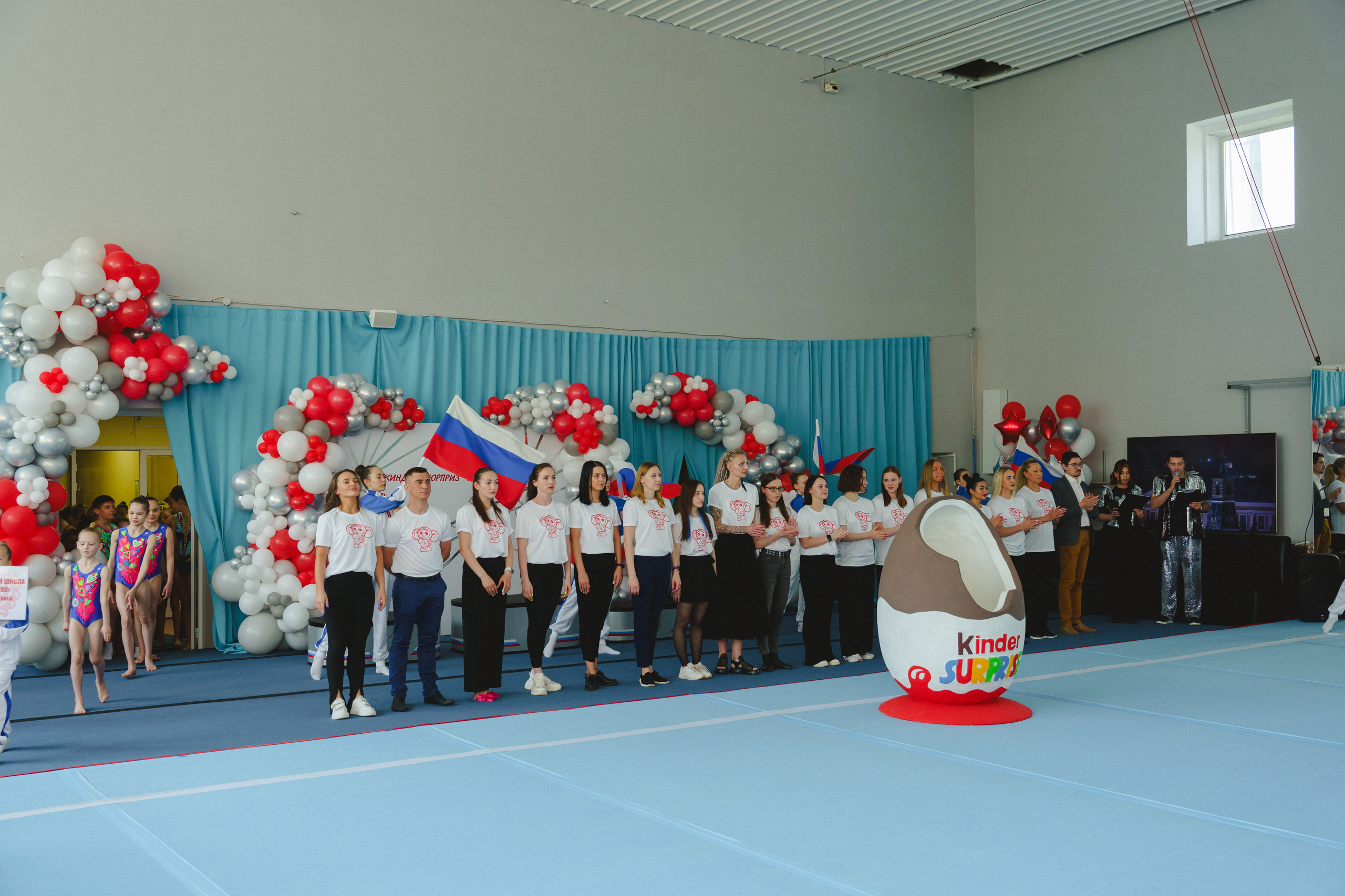 Межрегиональные соревнования по спортивной акробатике «Киндер Сюрприз». Фотограф в детский сад в Екатеринбурге, выпускные альбомы Юлия Умерова