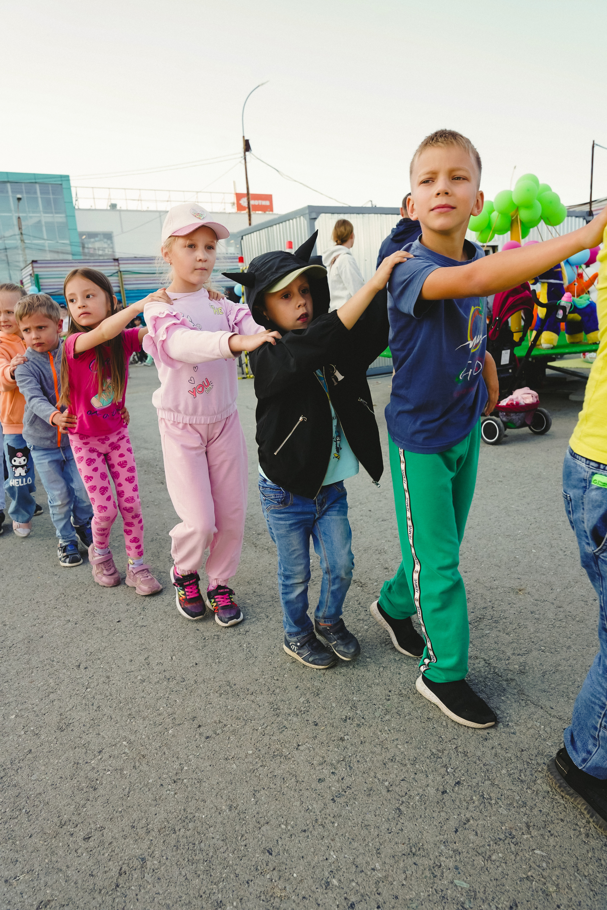 Открытие парка аттракционов «Галактика развлечений». Фотограф в детский сад в Екатеринбурге, выпускные альбомы Юлия Умерова