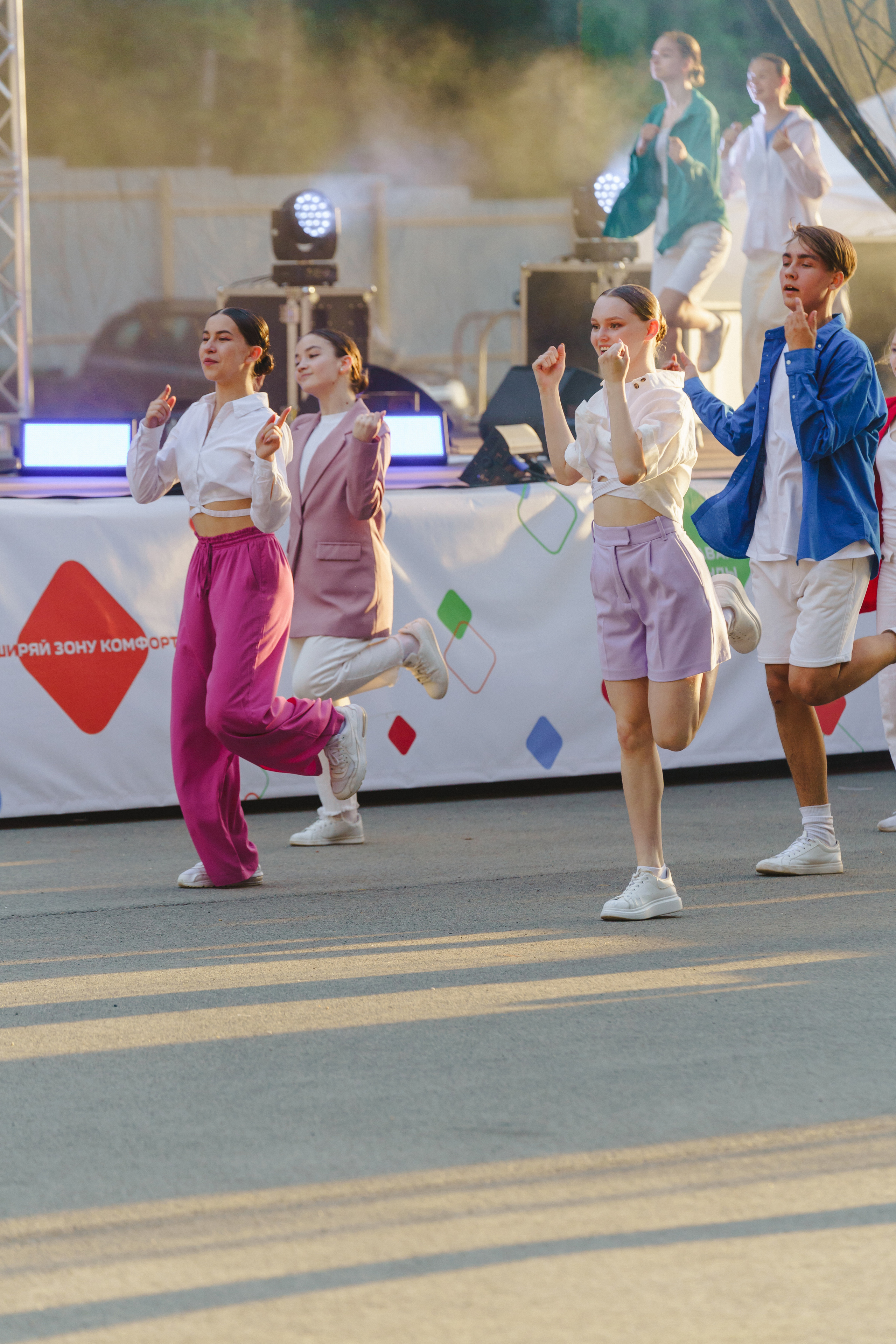 Юбилей БМАУ ДЗОЛ «Зарница». Фотограф в детский сад в Екатеринбурге, выпускные альбомы Юлия Умерова