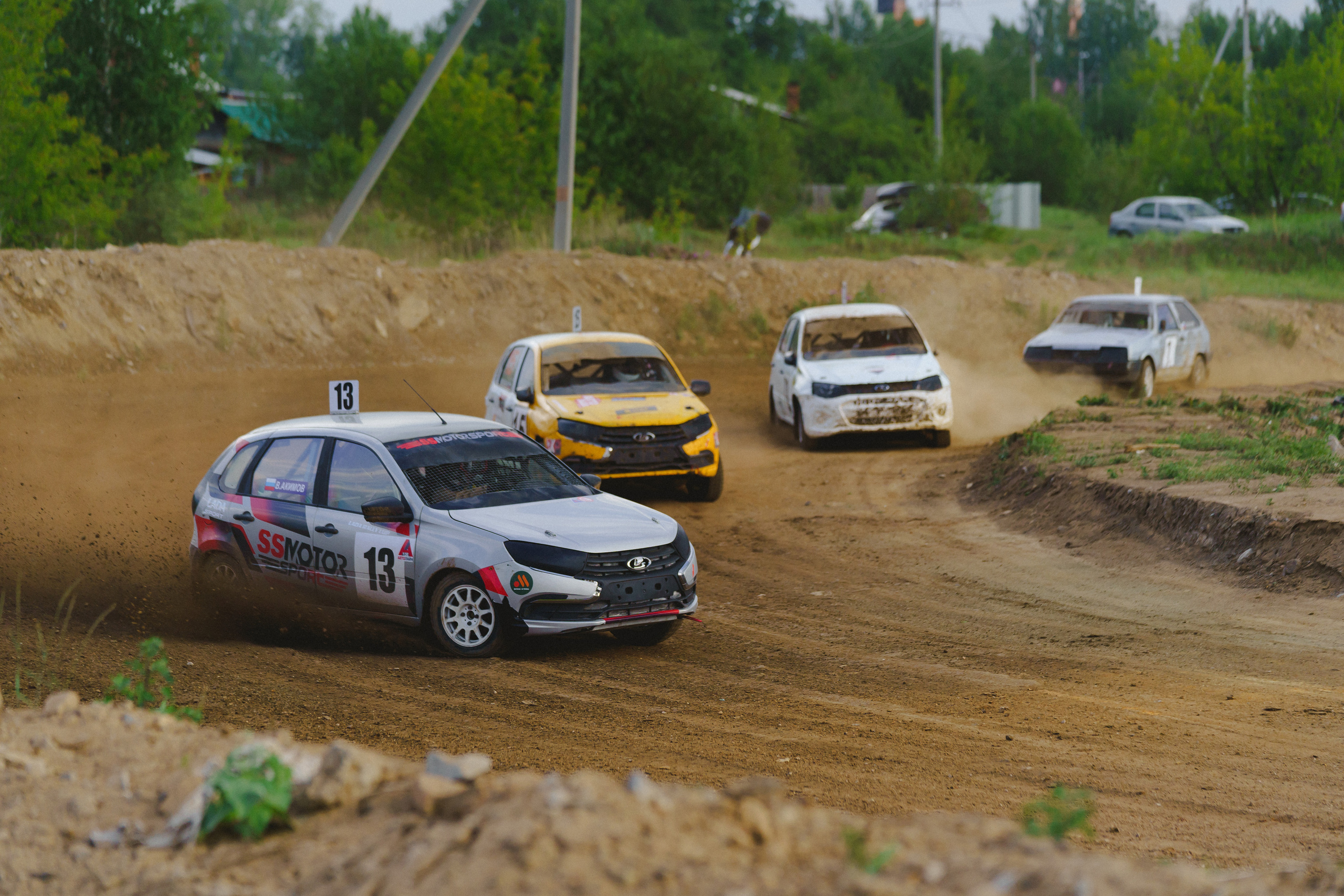 Автокросс Березовский. Фотограф Камиль Умеров. Фотограф в детский сад в Екатеринбурге, выпускные альбомы Юлия Умерова