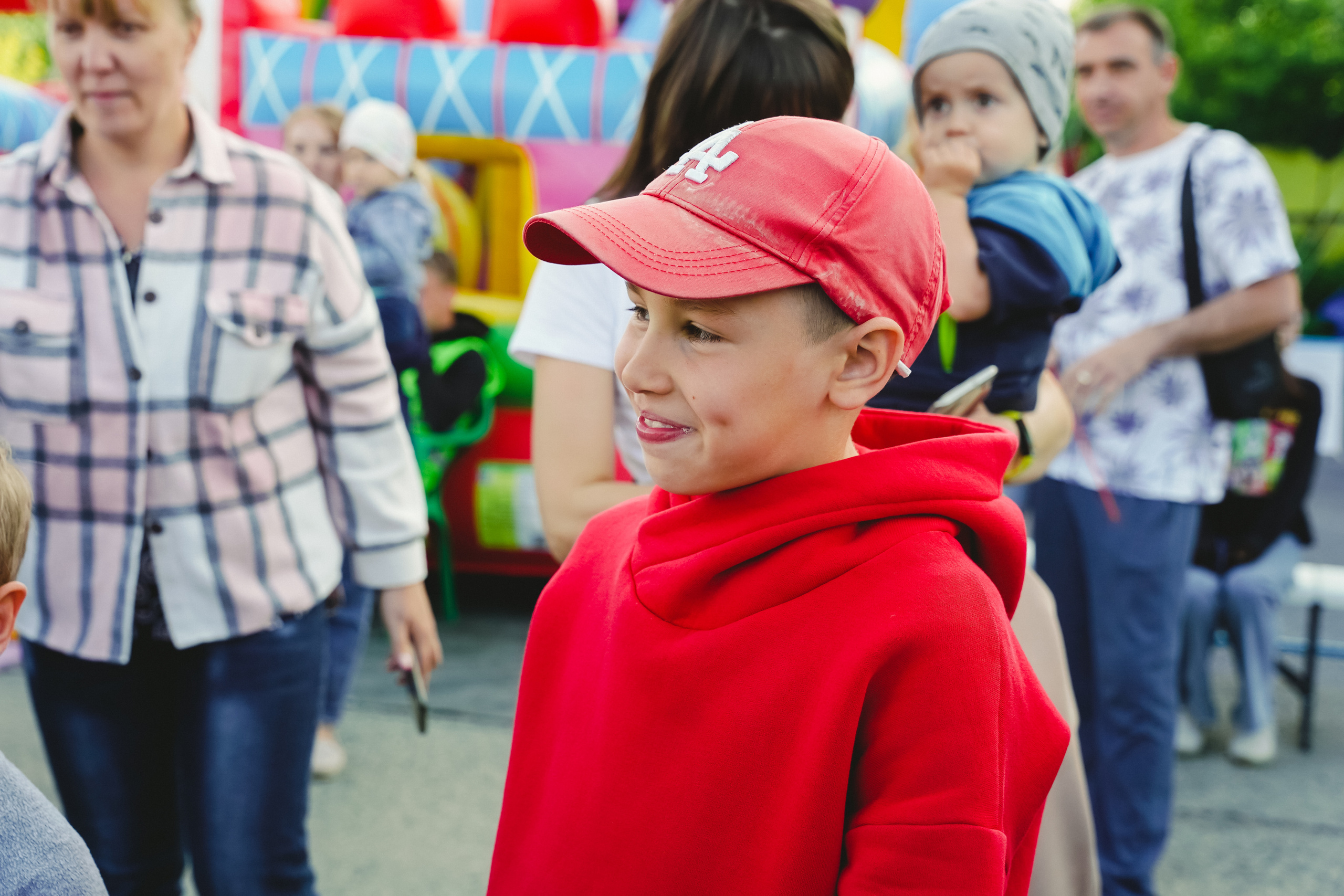 Открытие парка аттракционов «Галактика развлечений». Фотограф в детский сад в Екатеринбурге, выпускные альбомы Юлия Умерова