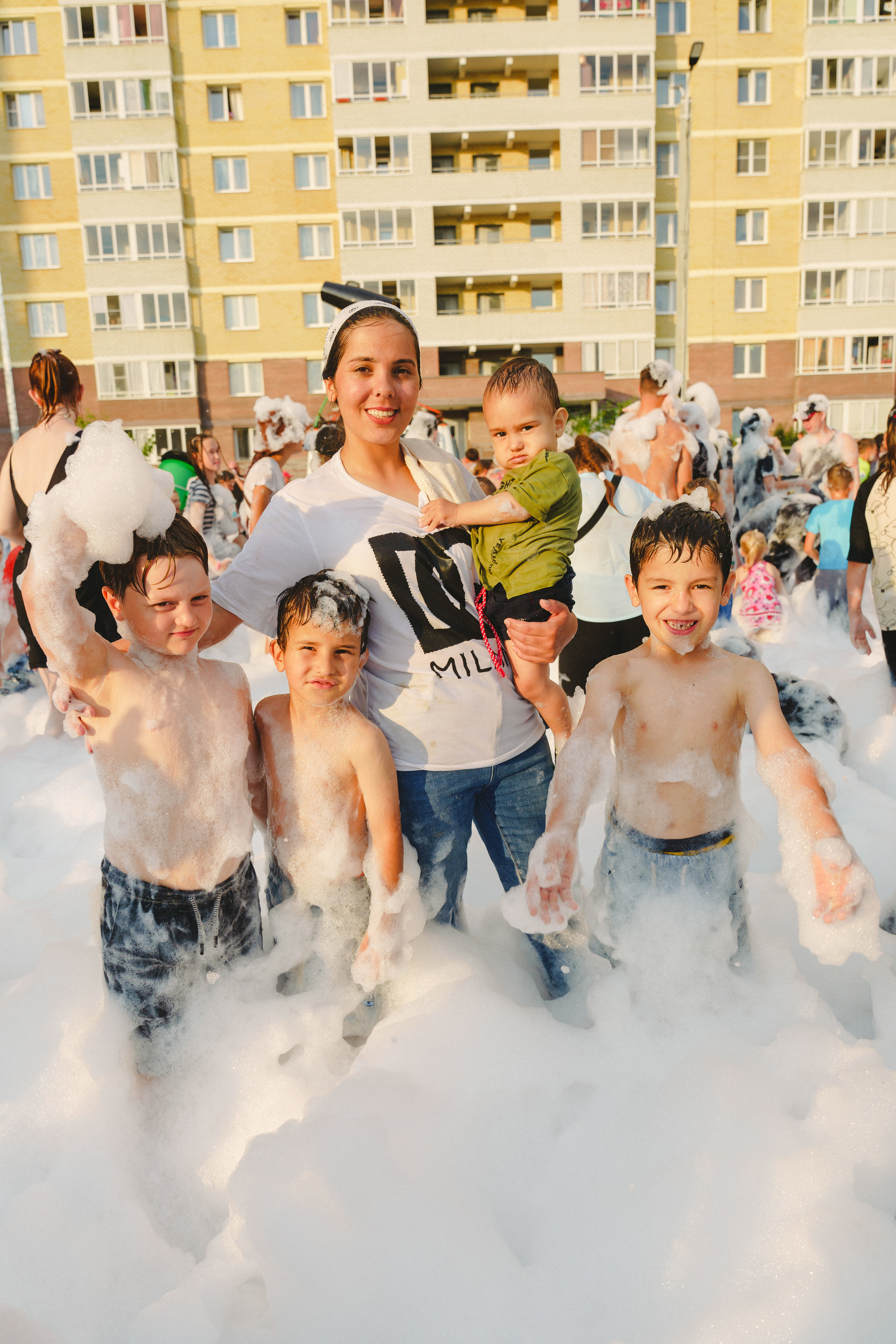 Пена — ПАТИ «Галактика развлечений» и «УК КОТ». Фотограф в детский сад в Екатеринбурге, выпускные альбомы Юлия Умерова