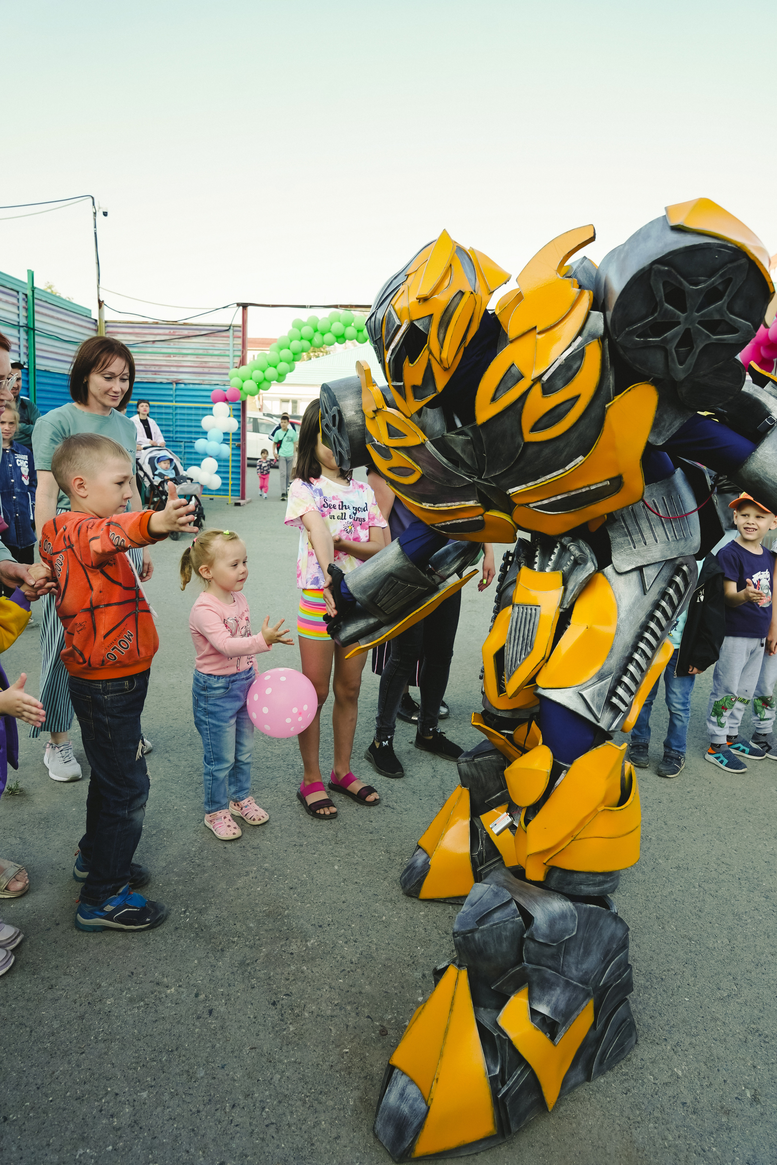 Открытие парка аттракционов «Галактика развлечений». Фотограф в детский сад в Екатеринбурге, выпускные альбомы Юлия Умерова