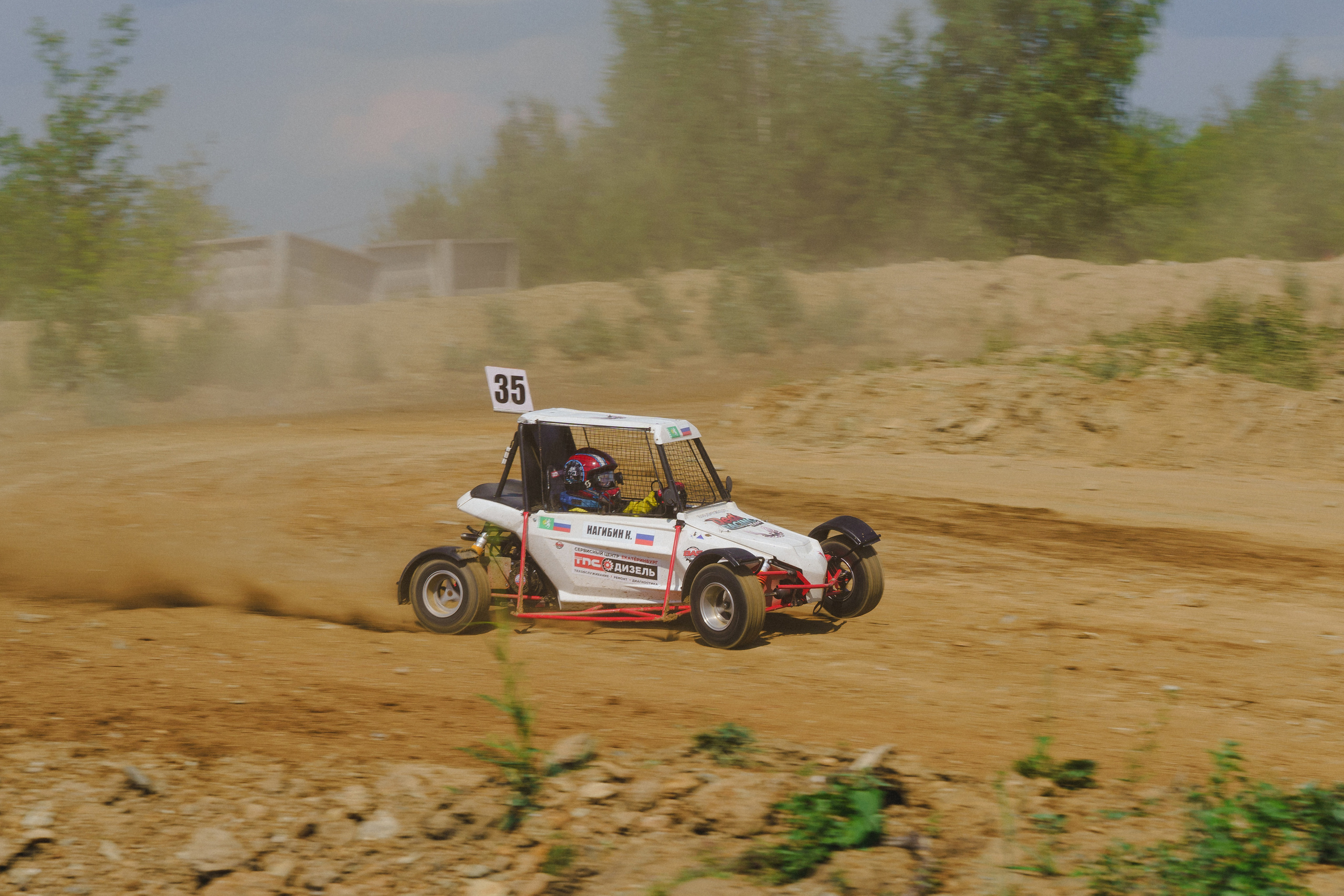 Автокросс Березовский. Фотограф Камиль Умеров. Фотограф в детский сад в Екатеринбурге, выпускные альбомы Юлия Умерова