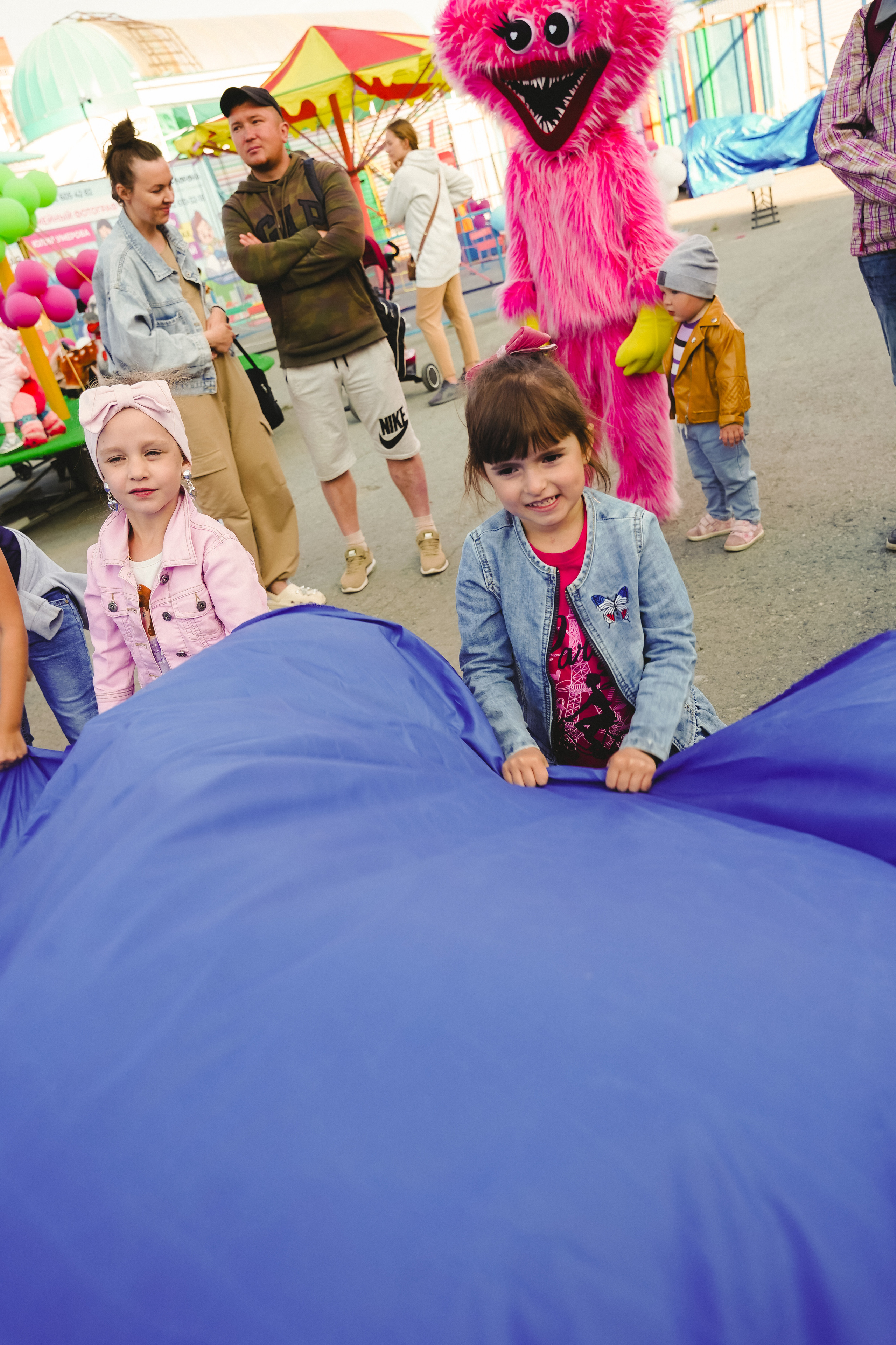 Открытие парка аттракционов «Галактика развлечений». Фотограф в детский сад в Екатеринбурге, выпускные альбомы Юлия Умерова
