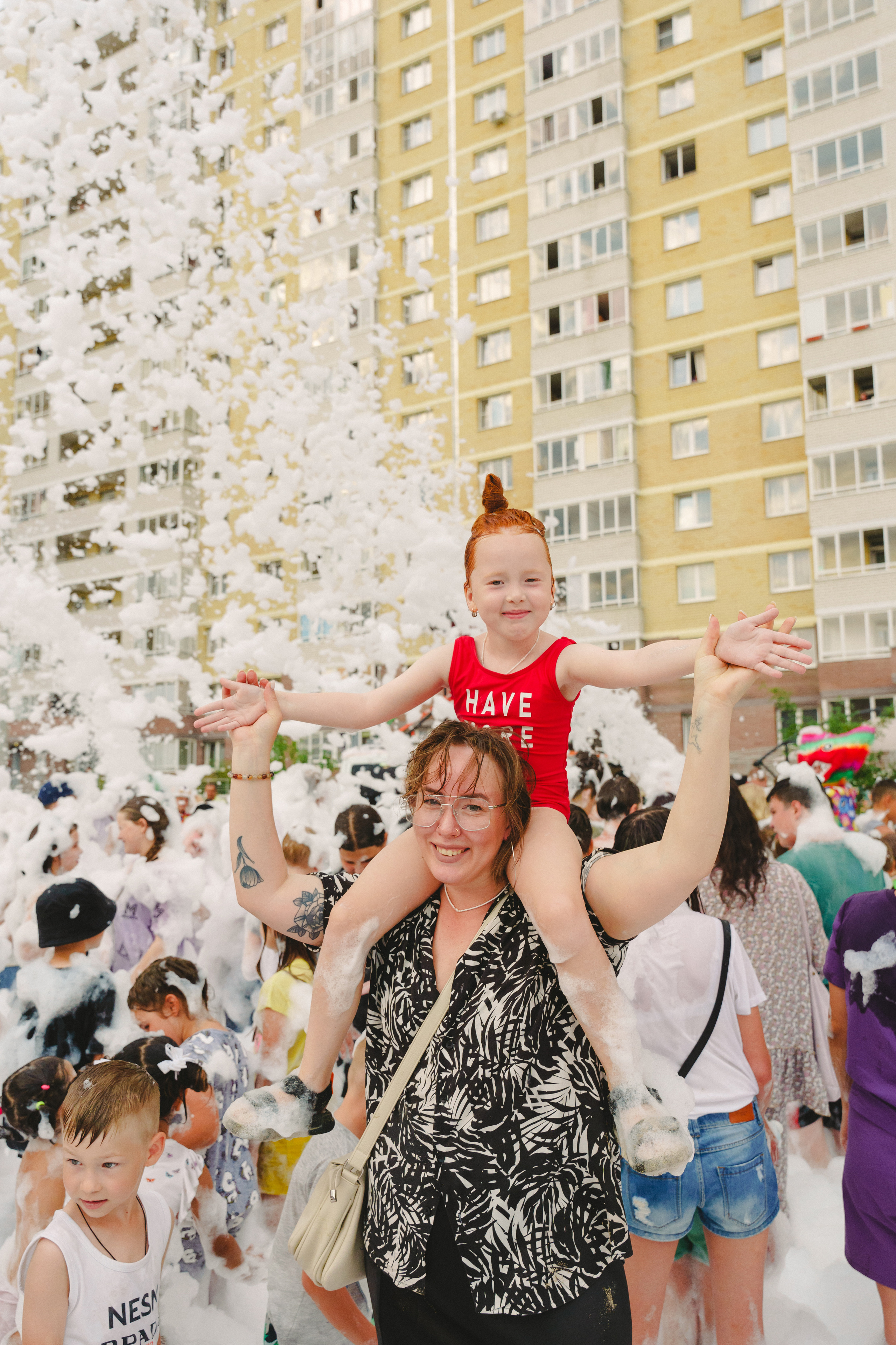 Пена — ПАТИ «Галактика развлечений» и «УК КОТ». Фотограф в детский сад в Екатеринбурге, выпускные альбомы Юлия Умерова