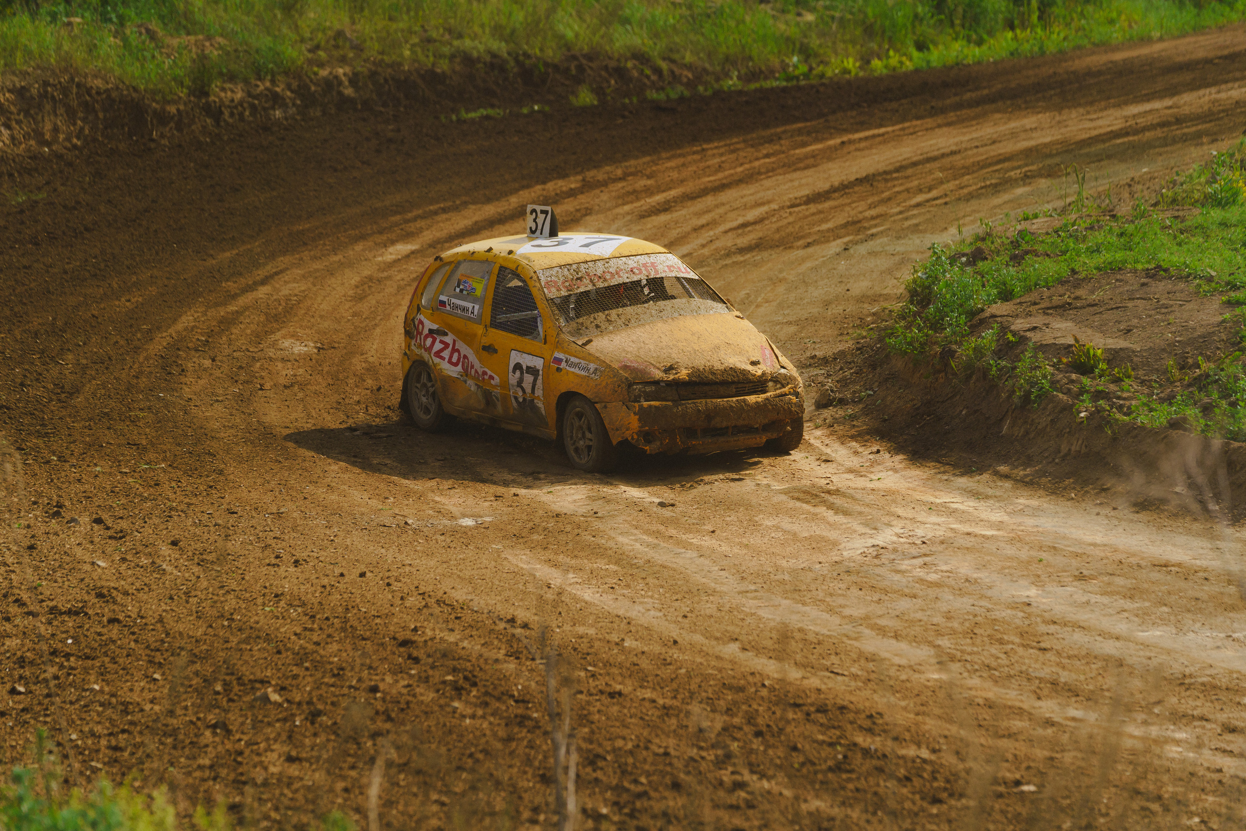 Автокросс Березовский. Фотограф Камиль Умеров. Фотограф в детский сад в Екатеринбурге, выпускные альбомы Юлия Умерова