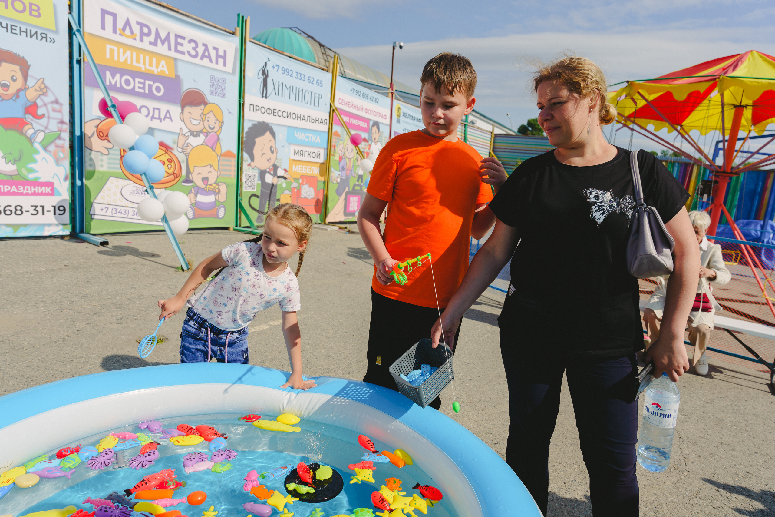 Открытие парка аттракционов «Галактика развлечений». Фотограф в детский сад в Екатеринбурге, выпускные альбомы Юлия Умерова