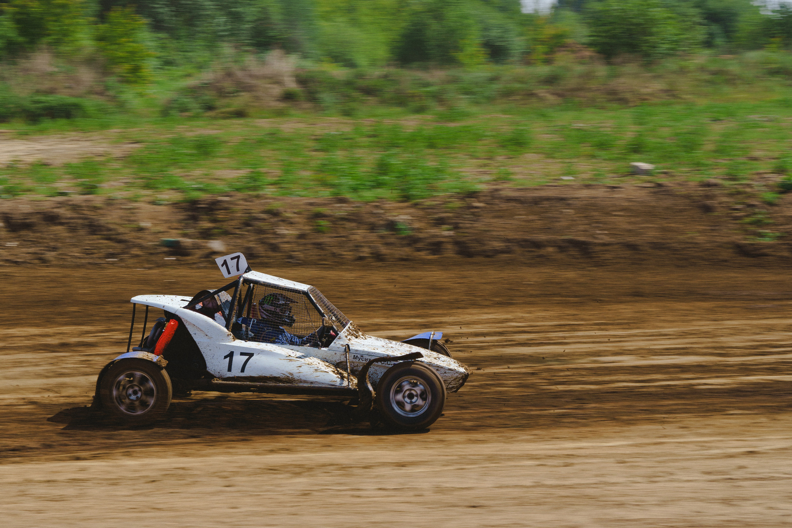 Автокросс Березовский. Фотограф Камиль Умеров. Фотограф в детский сад в Екатеринбурге, выпускные альбомы Юлия Умерова
