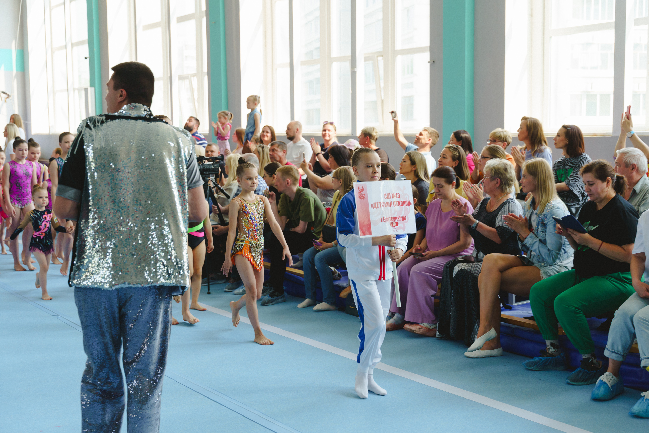 Межрегиональные соревнования по спортивной акробатике «Киндер Сюрприз». Фотограф в детский сад в Екатеринбурге, выпускные альбомы Юлия Умерова