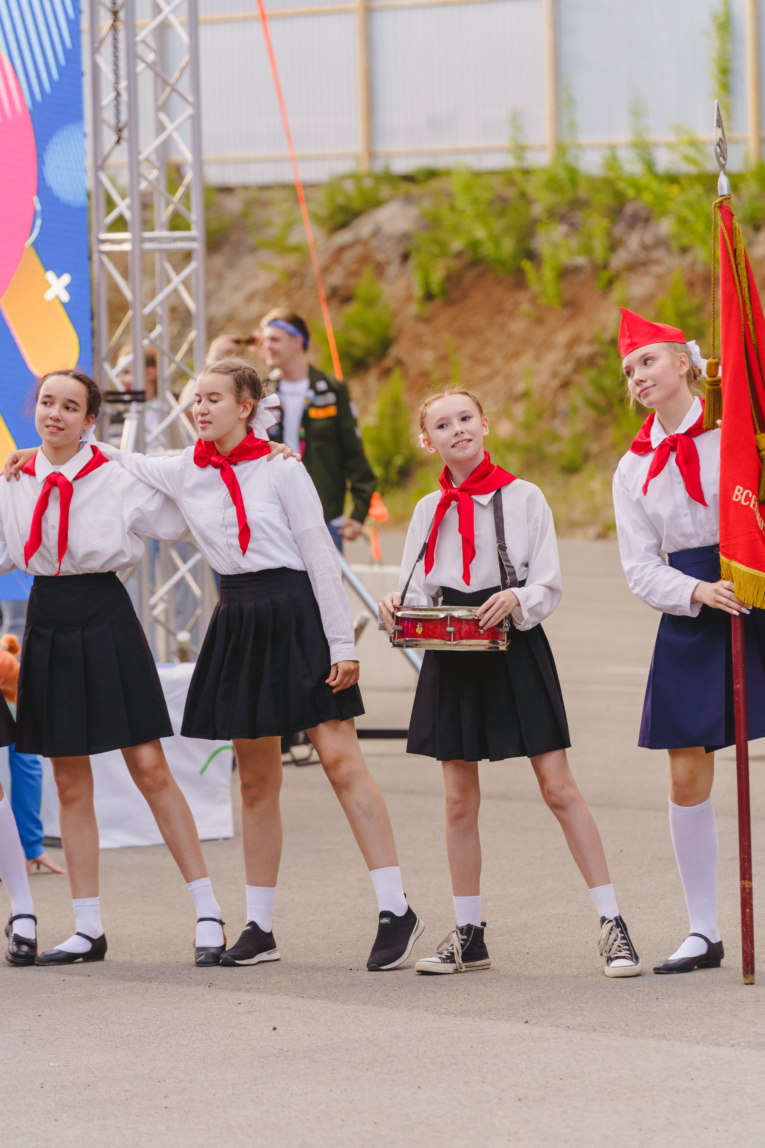 Юбилей БМАУ ДЗОЛ «Зарница». Фотограф в детский сад в Екатеринбурге, выпускные альбомы Юлия Умерова