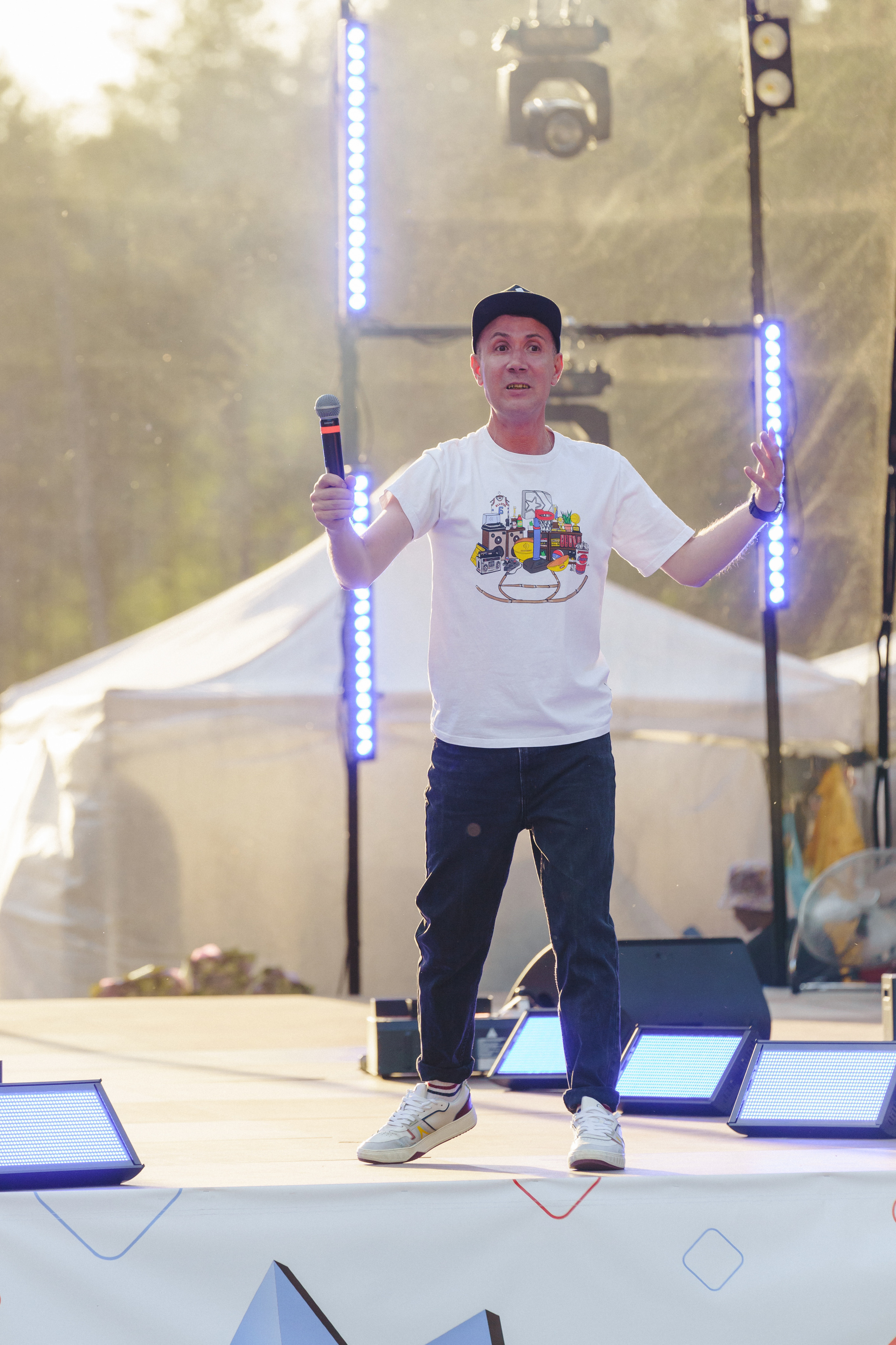 Юбилей БМАУ ДЗОЛ «Зарница». Фотограф в детский сад в Екатеринбурге, выпускные альбомы Юлия Умерова