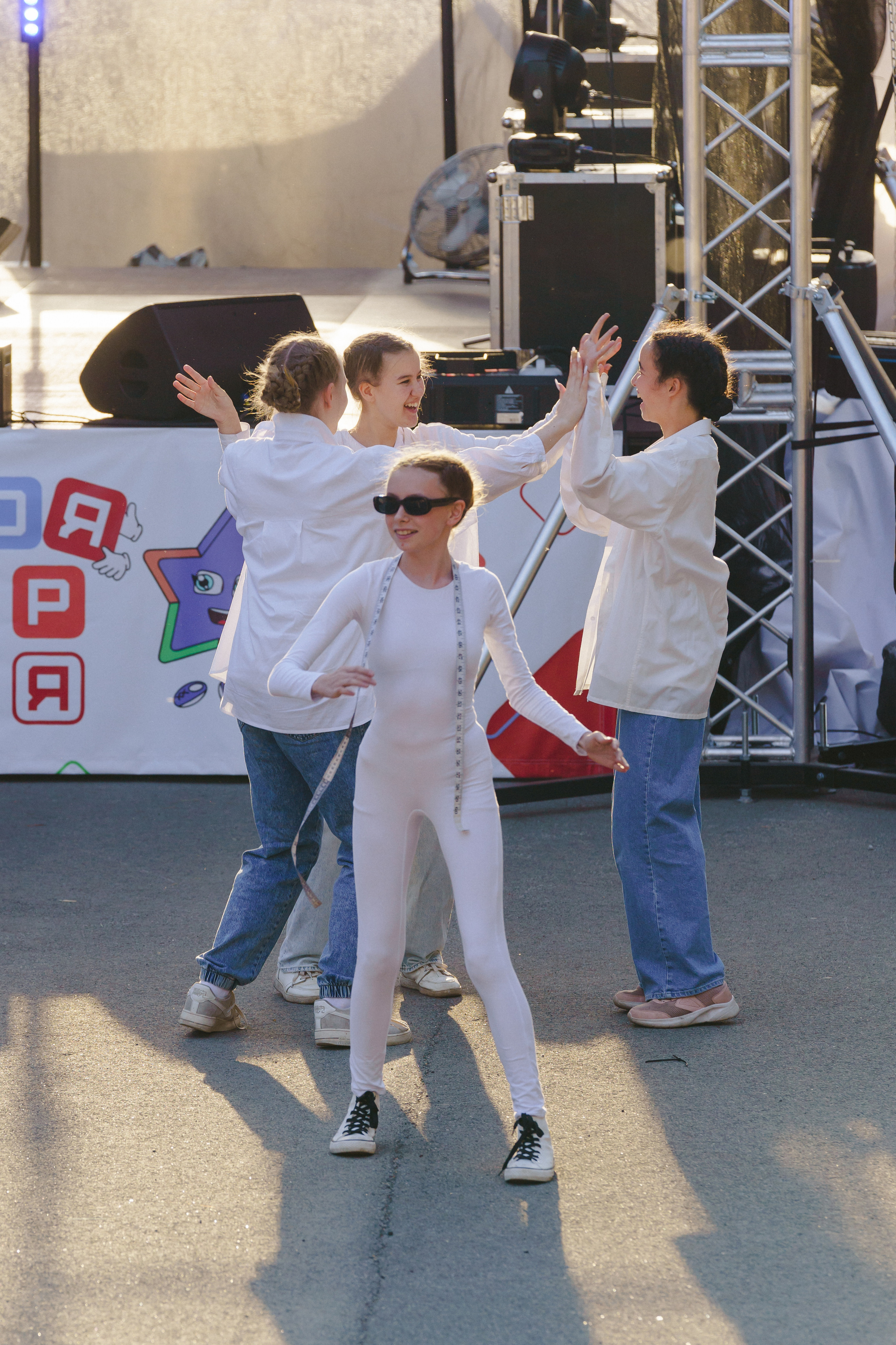 Юбилей БМАУ ДЗОЛ «Зарница». Фотограф в детский сад в Екатеринбурге, выпускные альбомы Юлия Умерова
