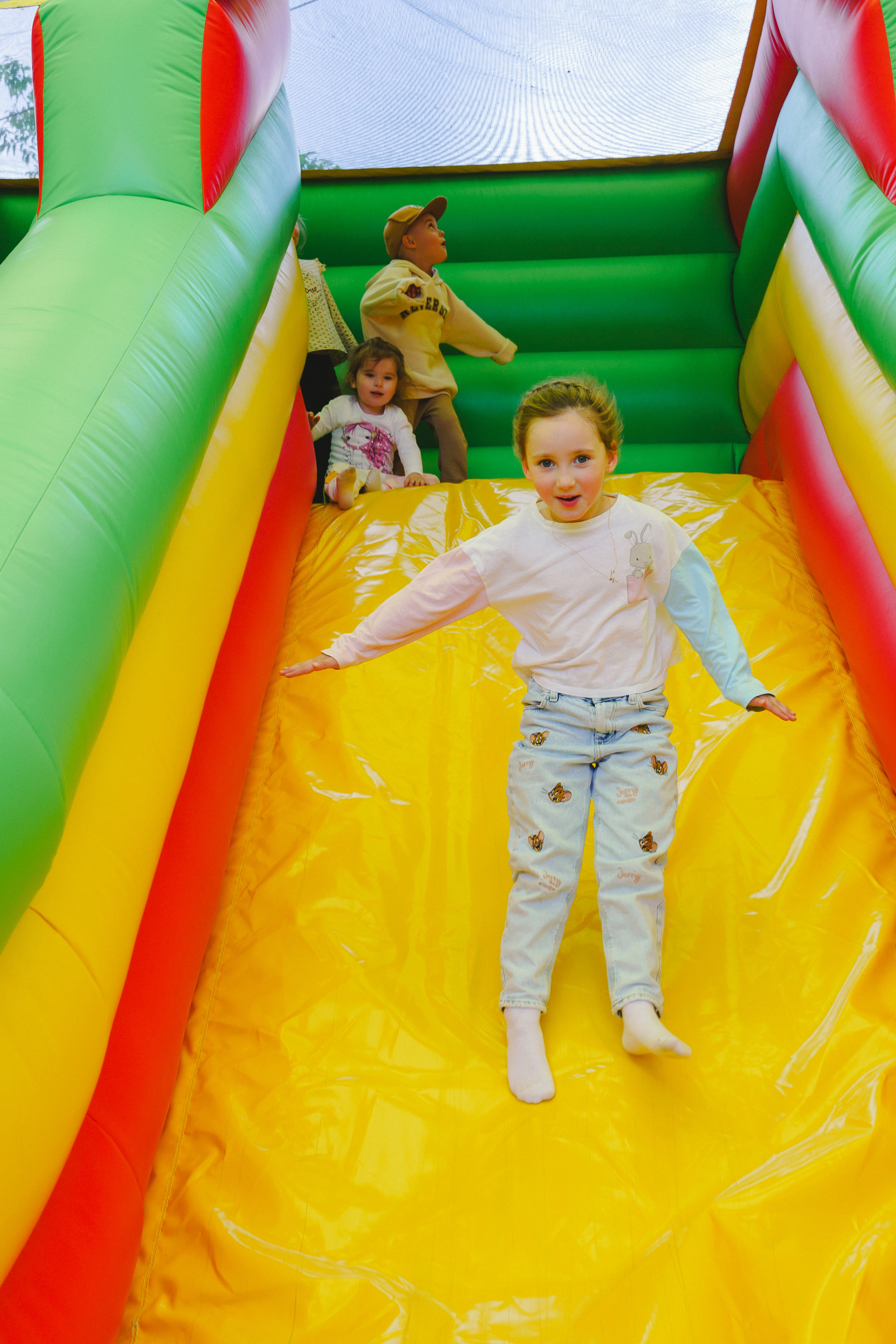 Открытие парка аттракционов «Галактика развлечений». Фотограф в детский сад в Екатеринбурге, выпускные альбомы Юлия Умерова