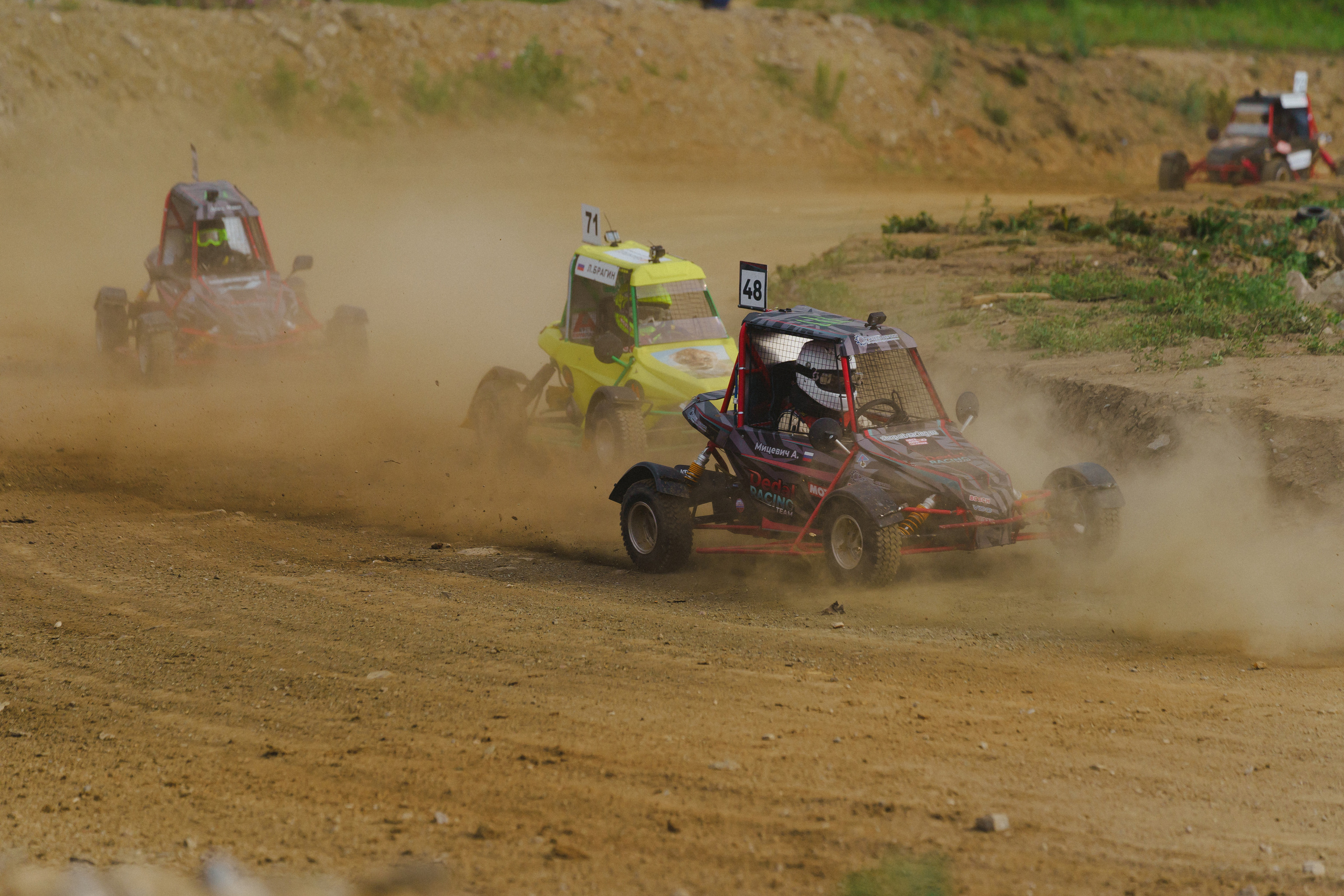 Автокросс Березовский. Фотограф Камиль Умеров. Фотограф в детский сад в Екатеринбурге, выпускные альбомы Юлия Умерова