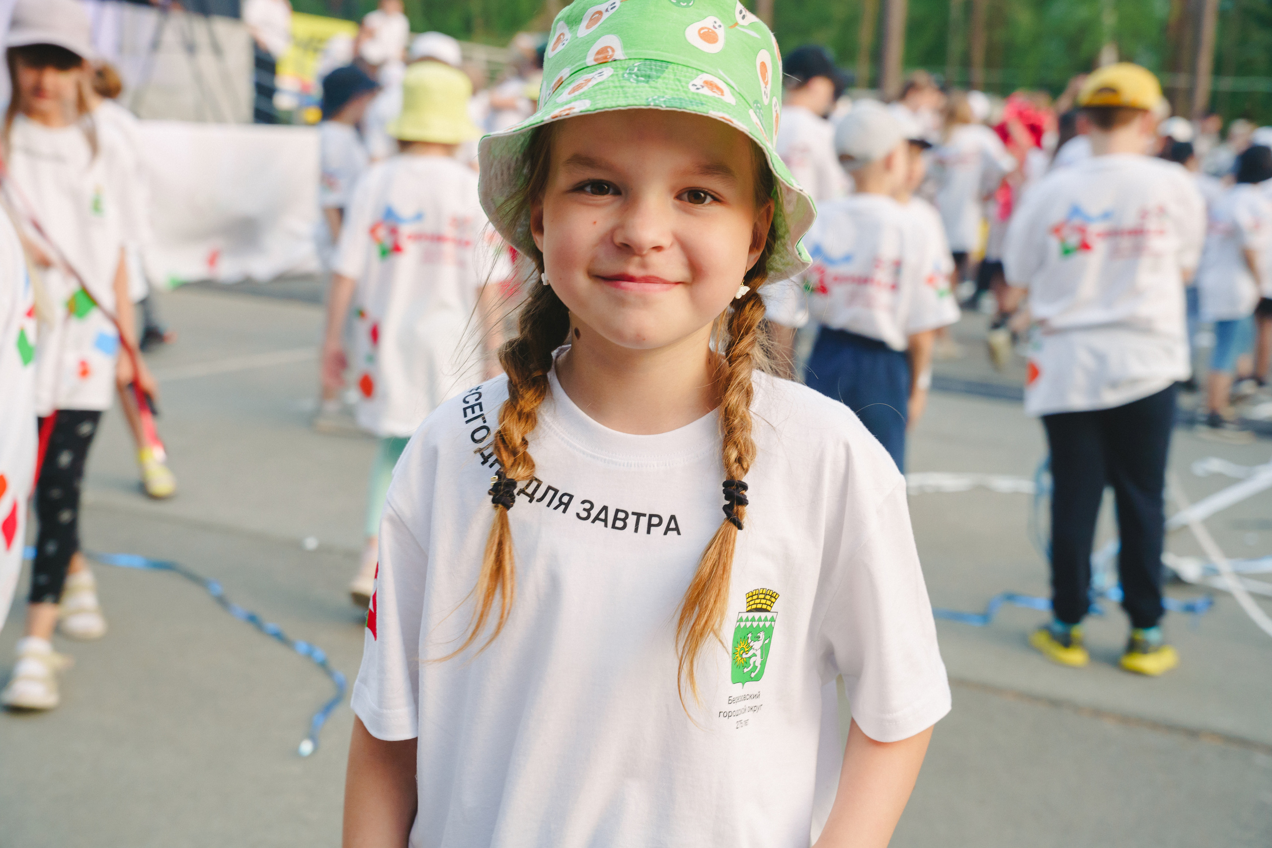 Юбилей БМАУ ДЗОЛ «Зарница». Фотограф в детский сад в Екатеринбурге, выпускные альбомы Юлия Умерова