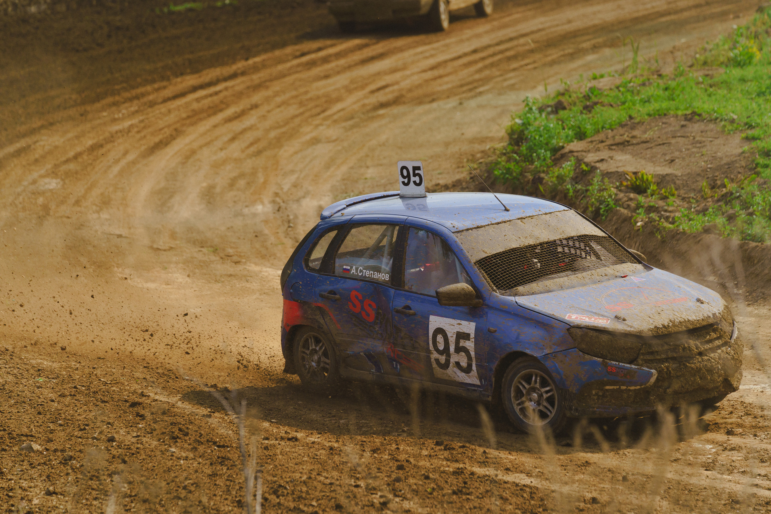 Автокросс Березовский. Фотограф Камиль Умеров. Фотограф в детский сад в Екатеринбурге, выпускные альбомы Юлия Умерова