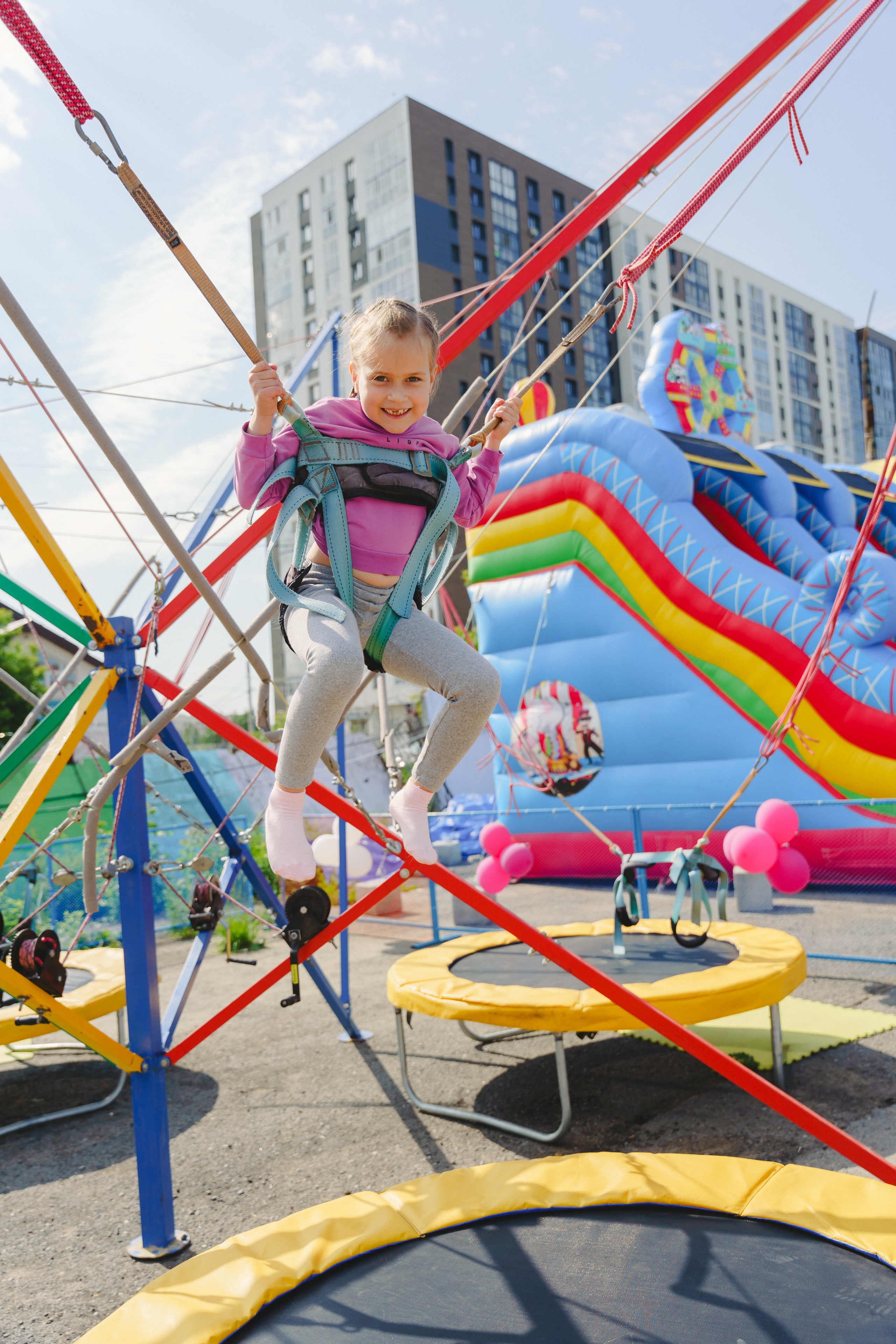 Открытие парка аттракционов «Галактика развлечений». Фотограф в детский сад в Екатеринбурге, выпускные альбомы Юлия Умерова