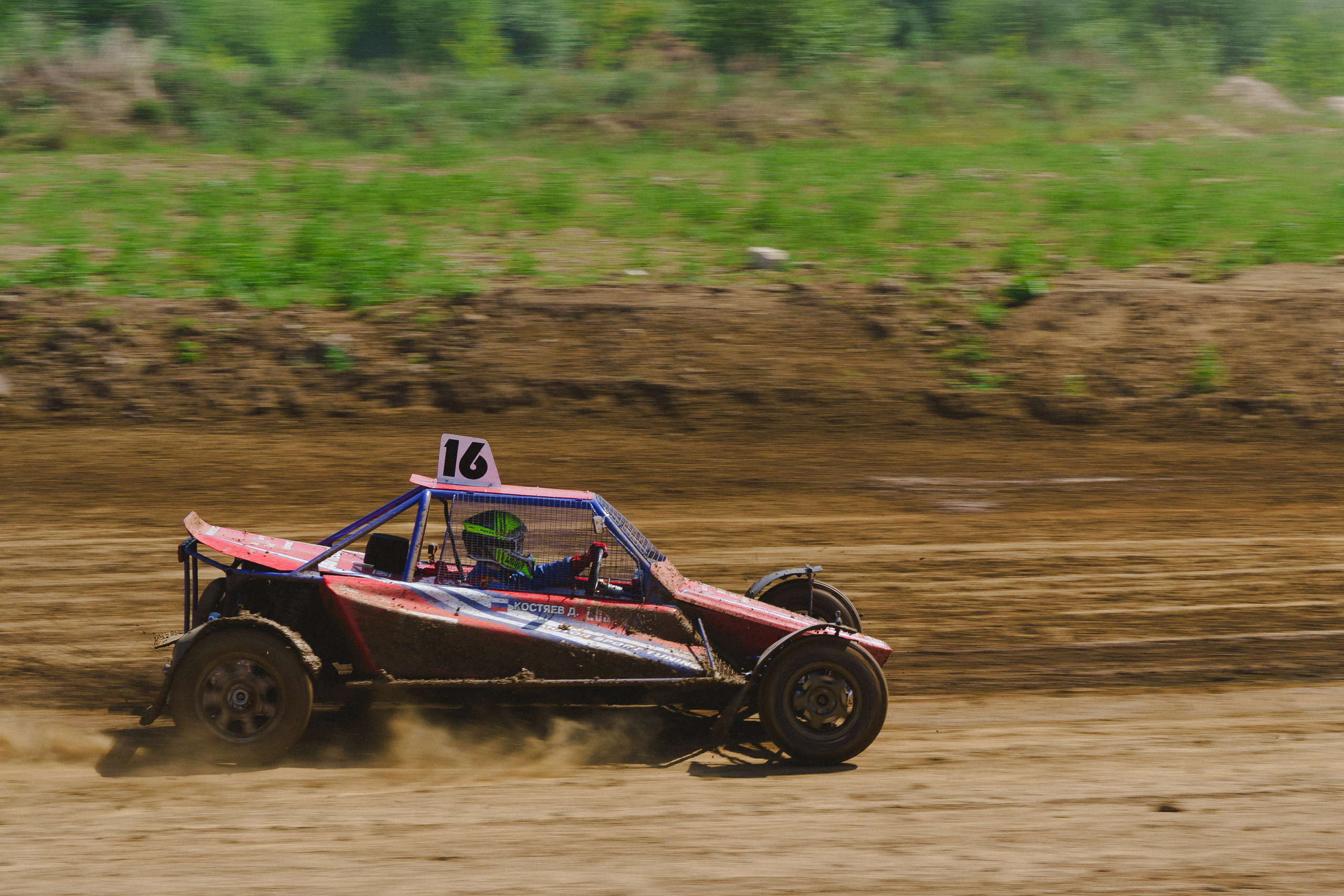 Автокросс Березовский. Фотограф Камиль Умеров. Фотограф в детский сад в Екатеринбурге, выпускные альбомы Юлия Умерова