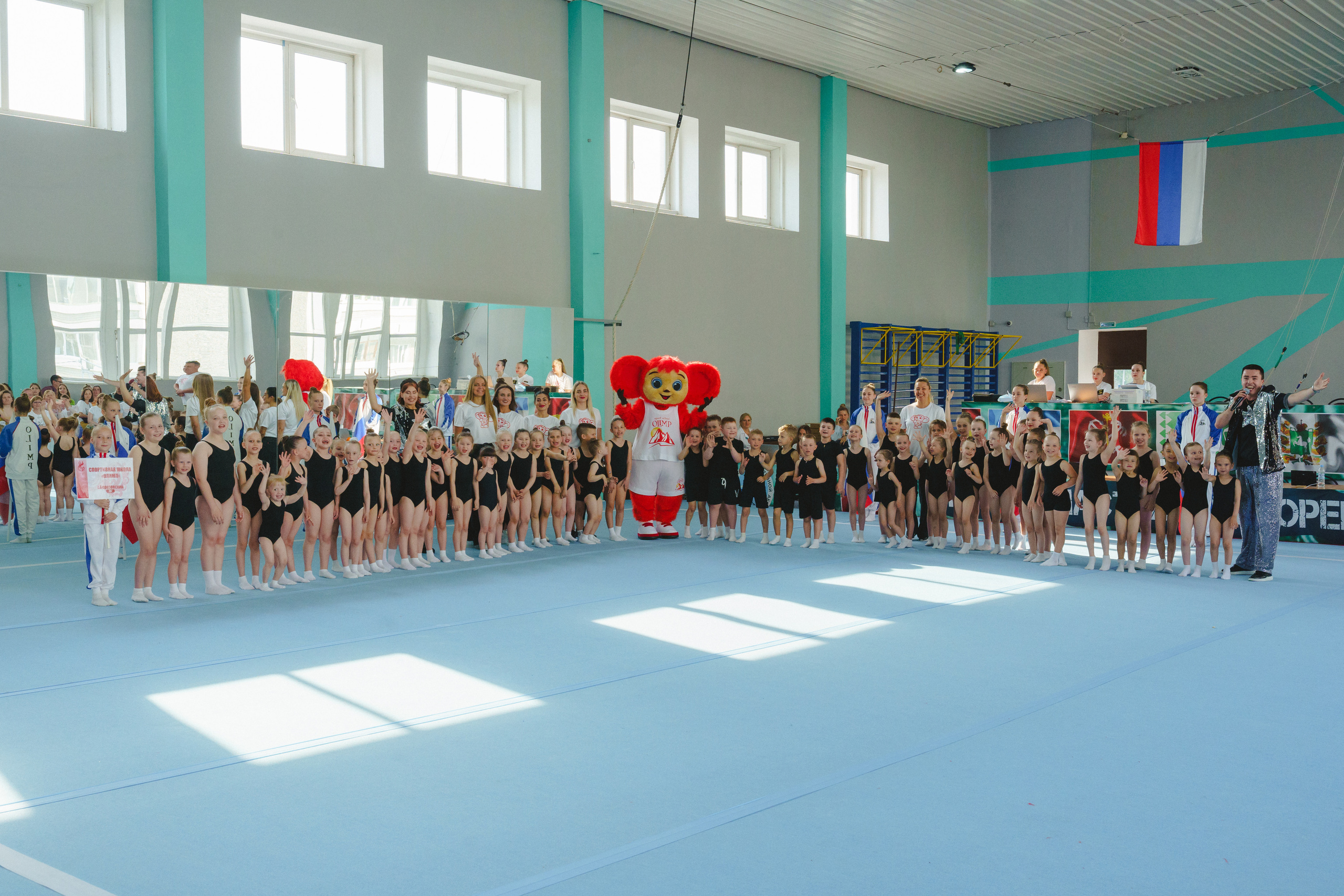 Межрегиональные соревнования по спортивной акробатике «Киндер Сюрприз». Фотограф в детский сад в Екатеринбурге, выпускные альбомы Юлия Умерова