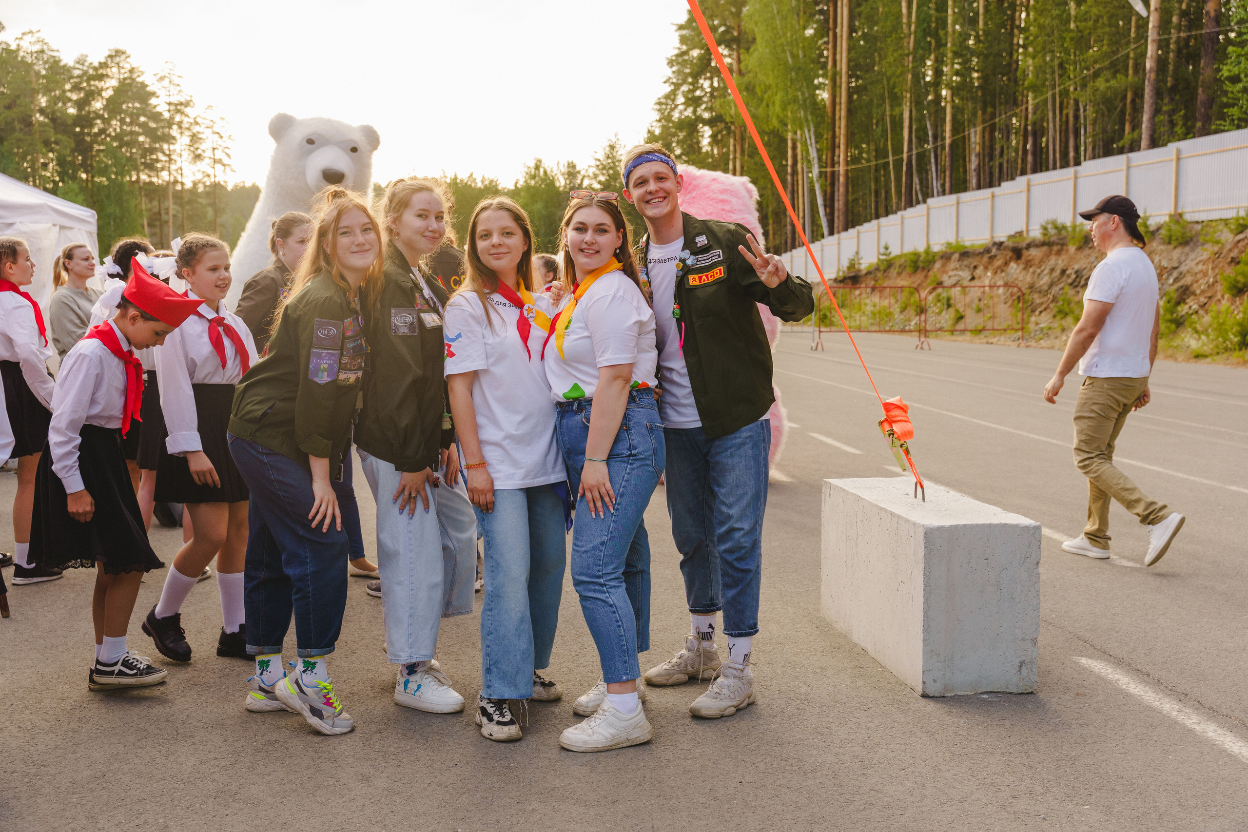 Юбилей БМАУ ДЗОЛ «Зарница». Фотограф в детский сад в Екатеринбурге, выпускные альбомы Юлия Умерова