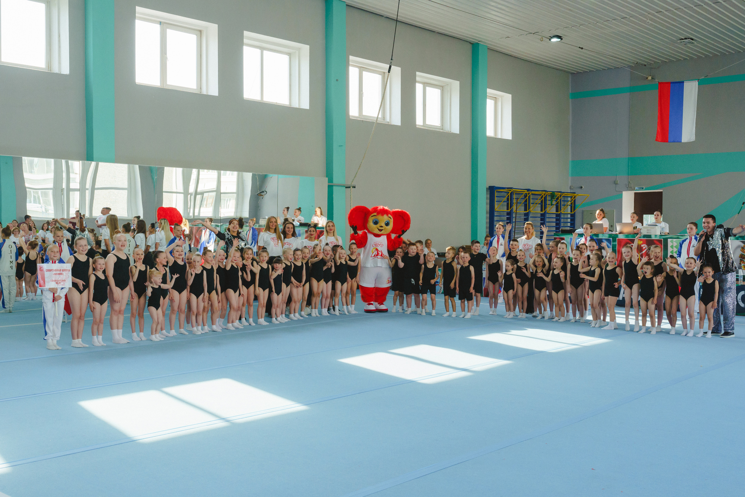 Межрегиональные соревнования по спортивной акробатике «Киндер Сюрприз». Фотограф в детский сад в Екатеринбурге, выпускные альбомы Юлия Умерова