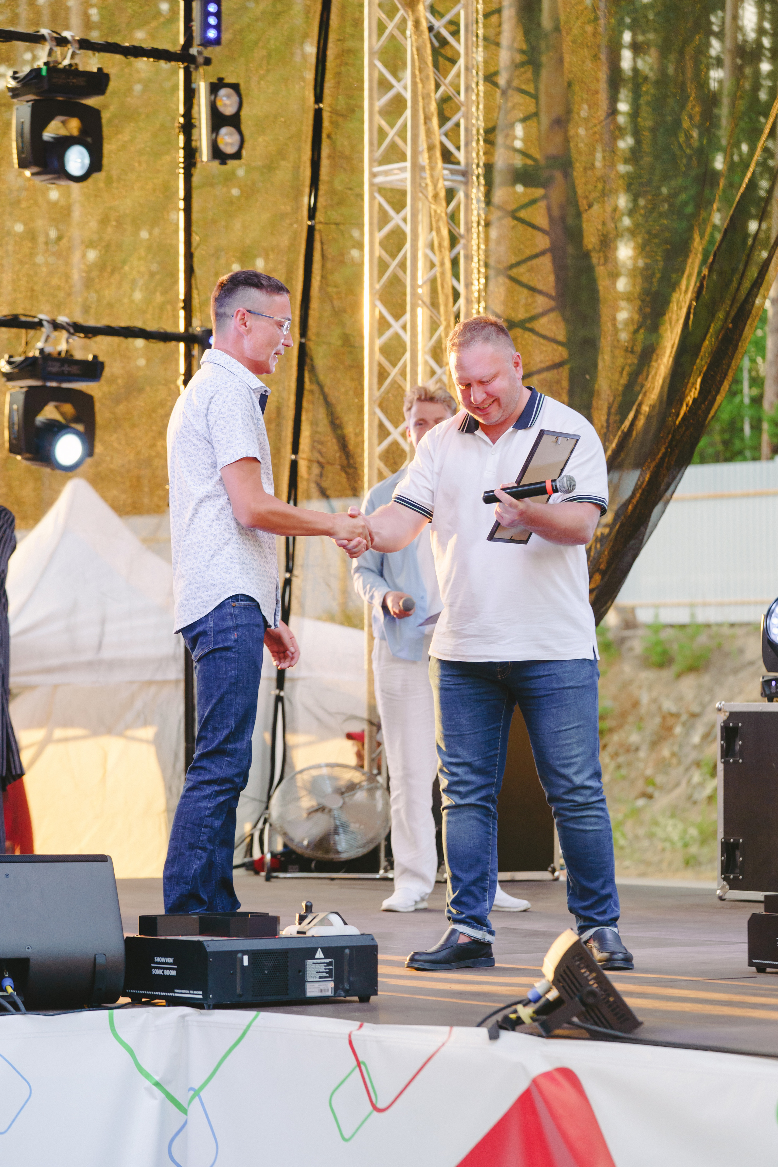 Юбилей БМАУ ДЗОЛ «Зарница». Фотограф в детский сад в Екатеринбурге, выпускные альбомы Юлия Умерова