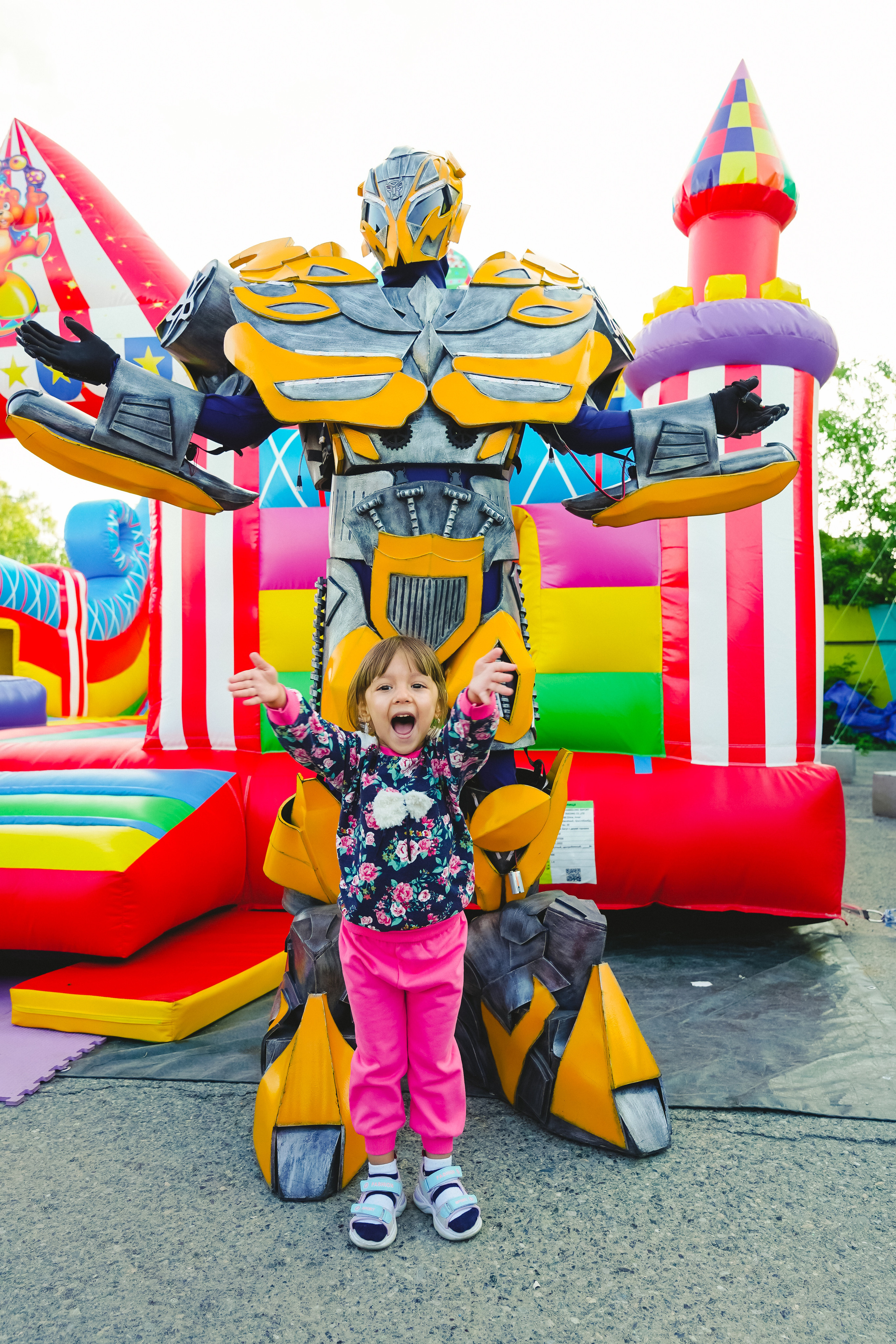 Открытие парка аттракционов «Галактика развлечений». Фотограф в детский сад в Екатеринбурге, выпускные альбомы Юлия Умерова