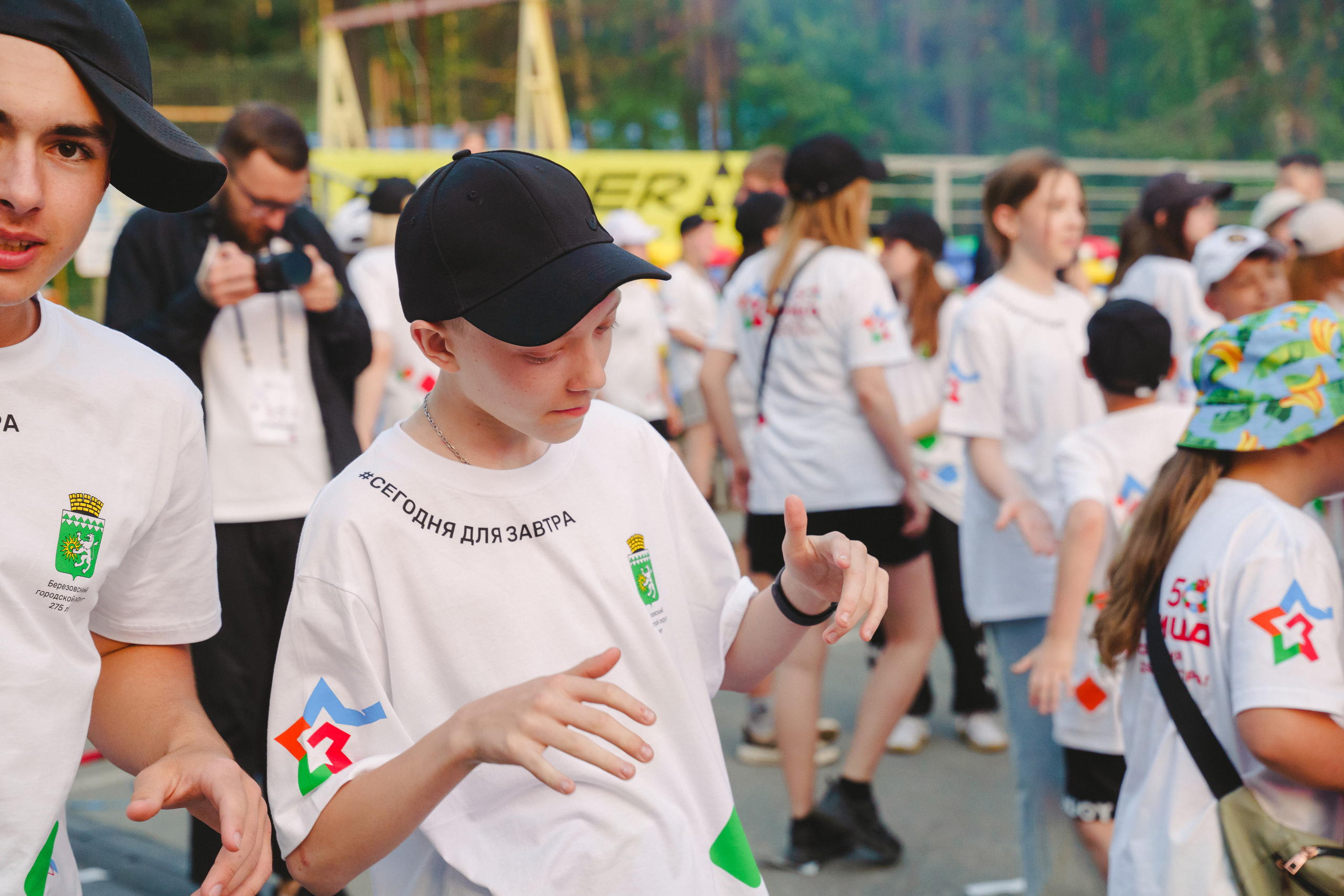 Юбилей БМАУ ДЗОЛ «Зарница». Фотограф в детский сад в Екатеринбурге, выпускные альбомы Юлия Умерова