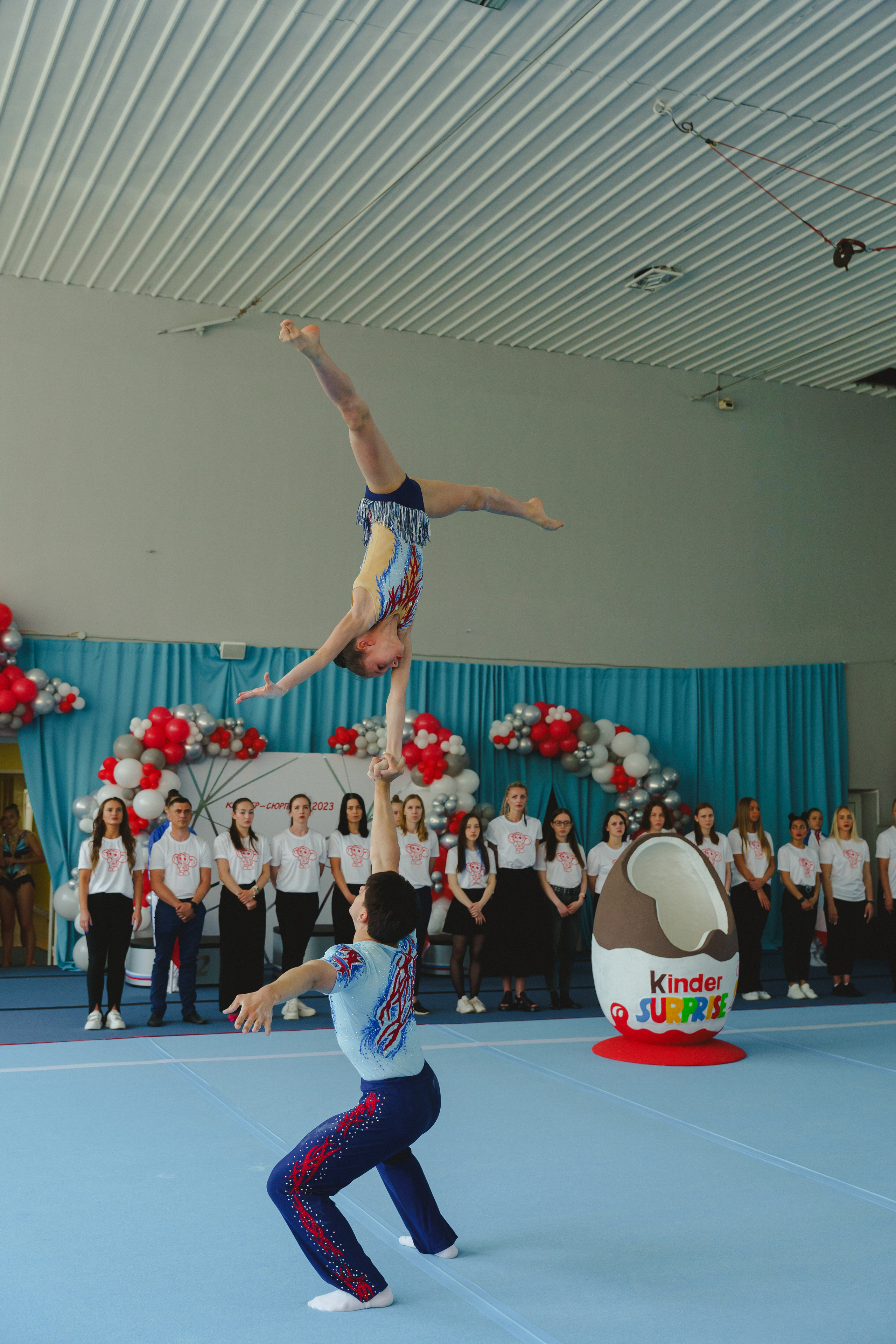Межрегиональные соревнования по спортивной акробатике «Киндер Сюрприз». Фотограф в детский сад в Екатеринбурге, выпускные альбомы Юлия Умерова