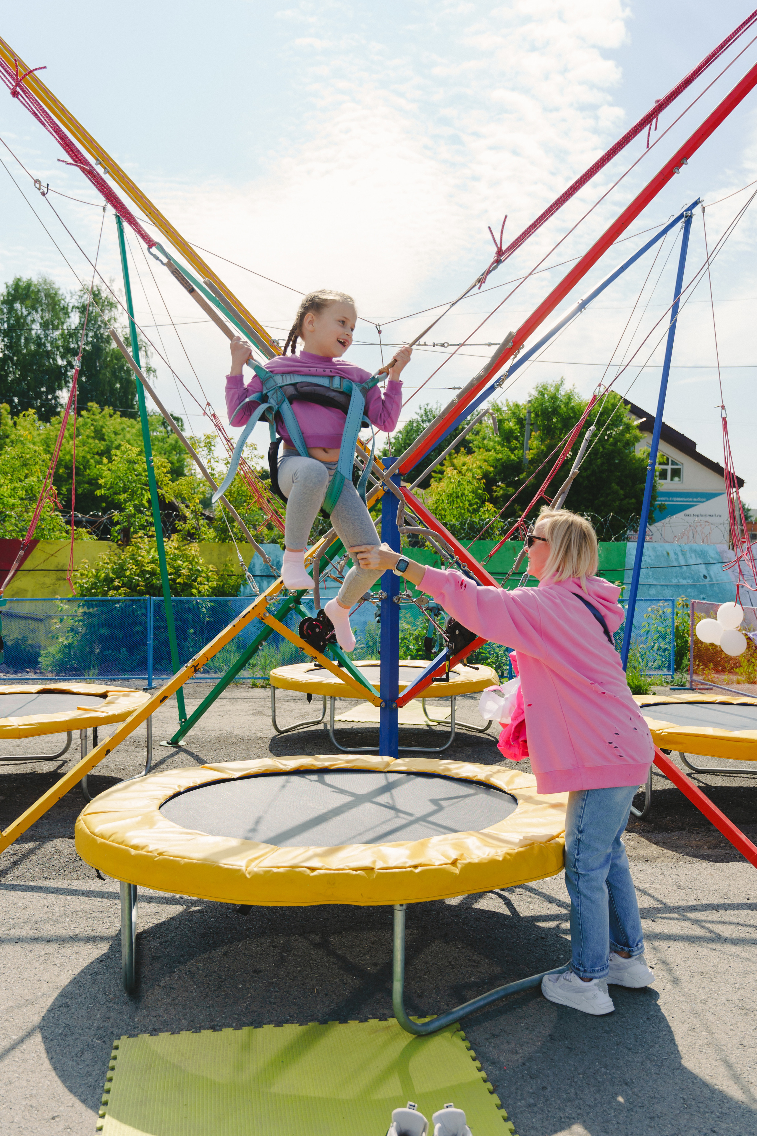 Открытие парка аттракционов «Галактика развлечений». Фотограф в детский сад в Екатеринбурге, выпускные альбомы Юлия Умерова