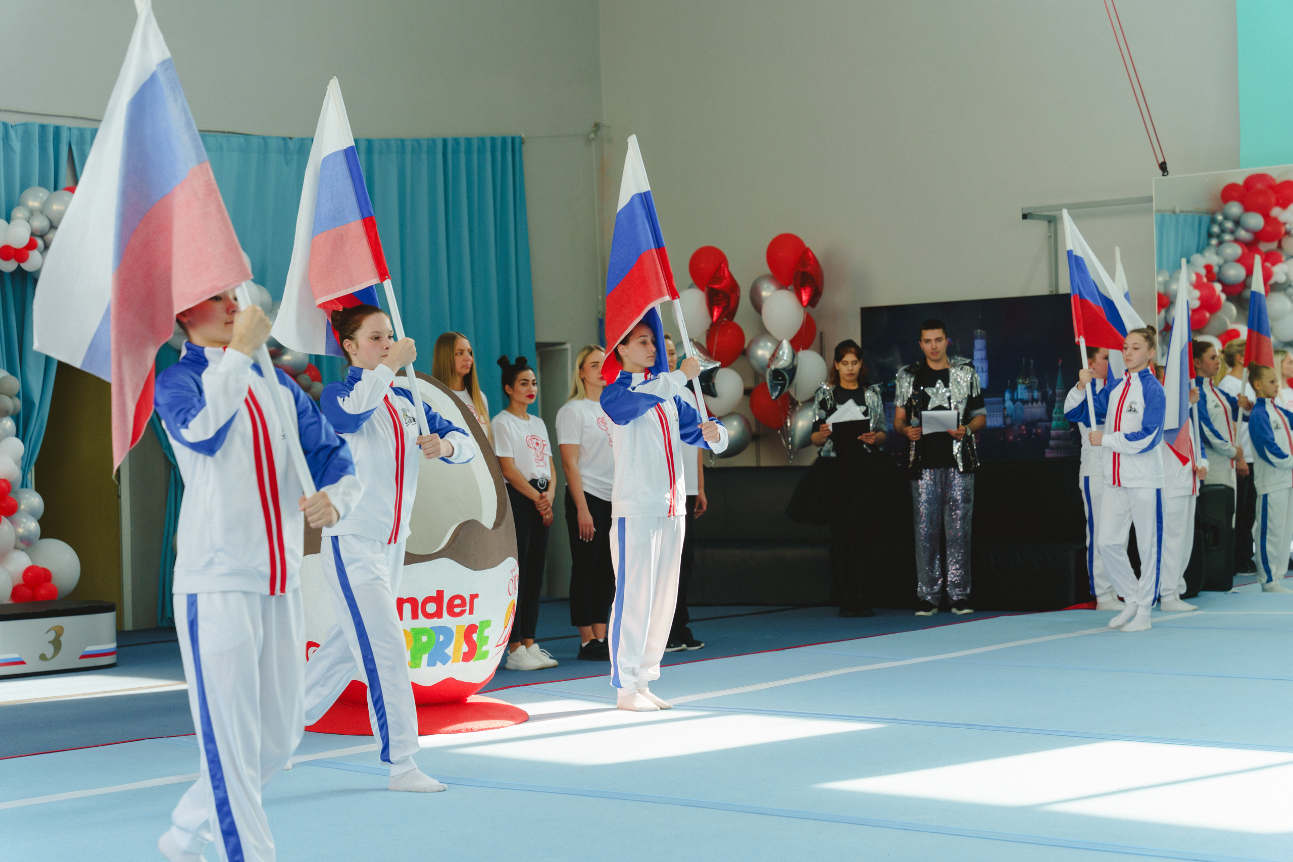Межрегиональные соревнования по спортивной акробатике «Киндер Сюрприз». Фотограф в детский сад в Екатеринбурге, выпускные альбомы Юлия Умерова