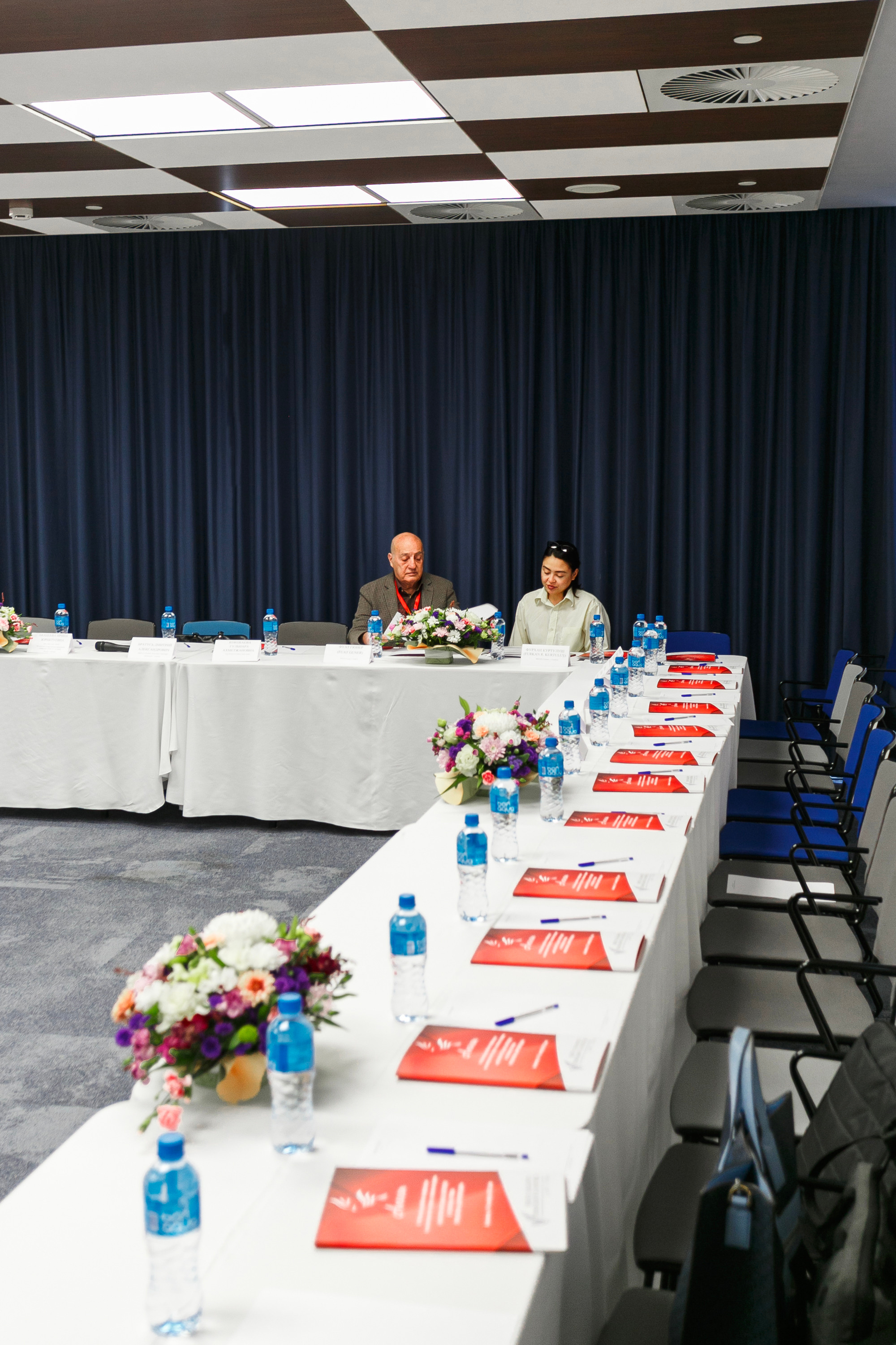 Конференция организации по защите авторских прав «Аманат». Репортажный фотограф в Алмате Чумаков Георгий