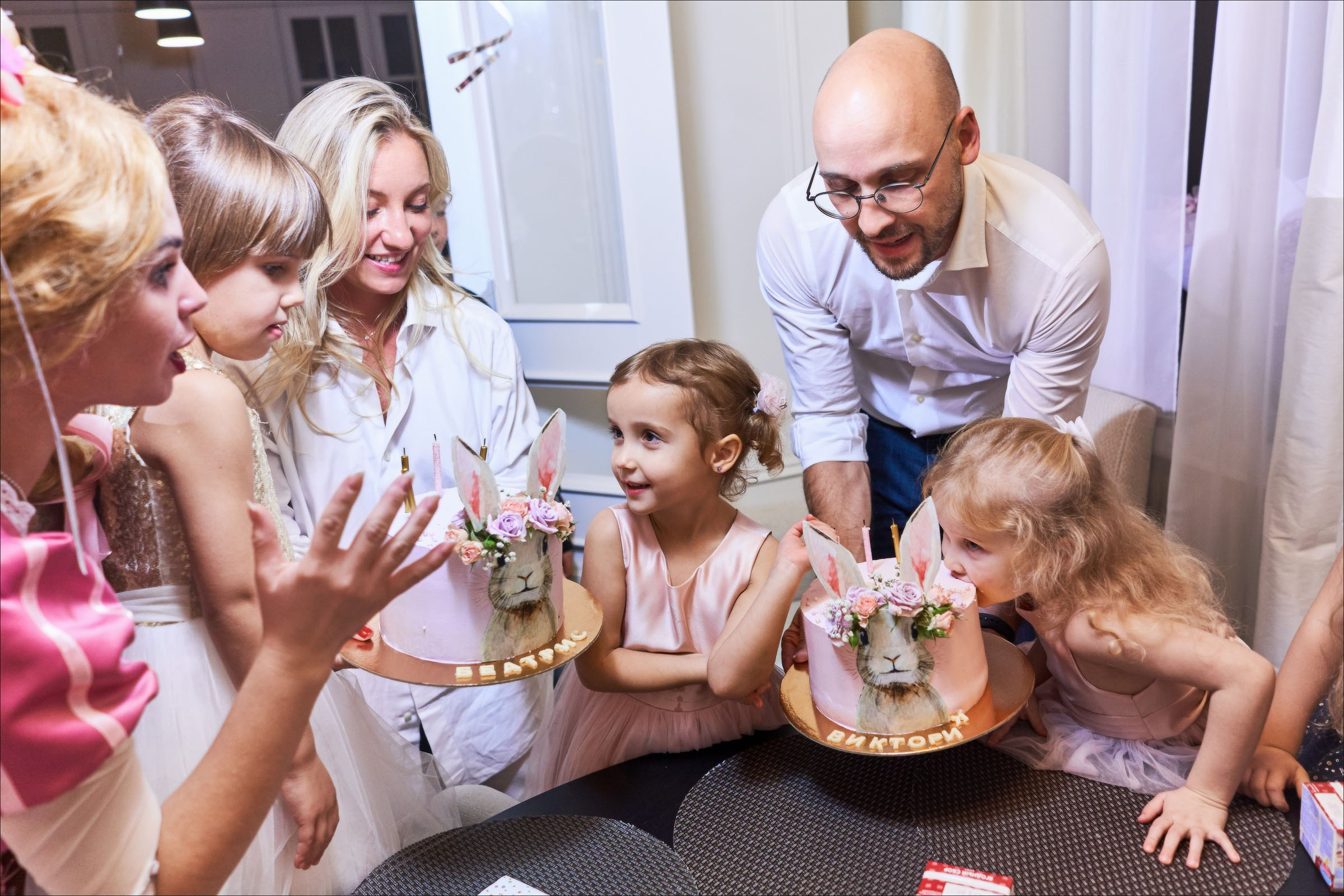 Маленький праздник для сестер;). Фотограф в Москве Нафиков Руслан. Репортажная съемка, Портрет