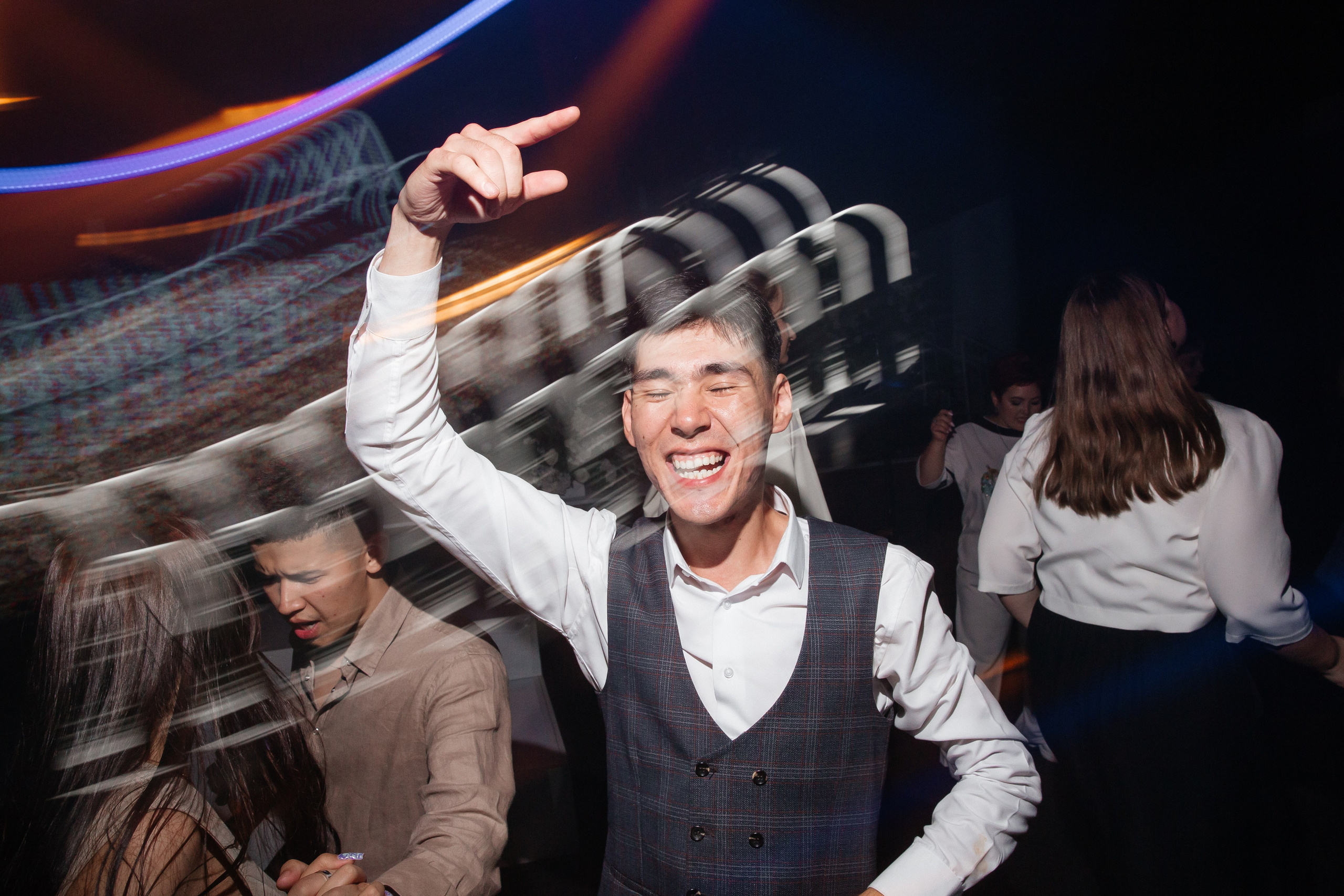 Уютная свадьба — Аскар и Катя на Марсовом поле. Свадебный фотограф в Оренбурге Илья Володьков