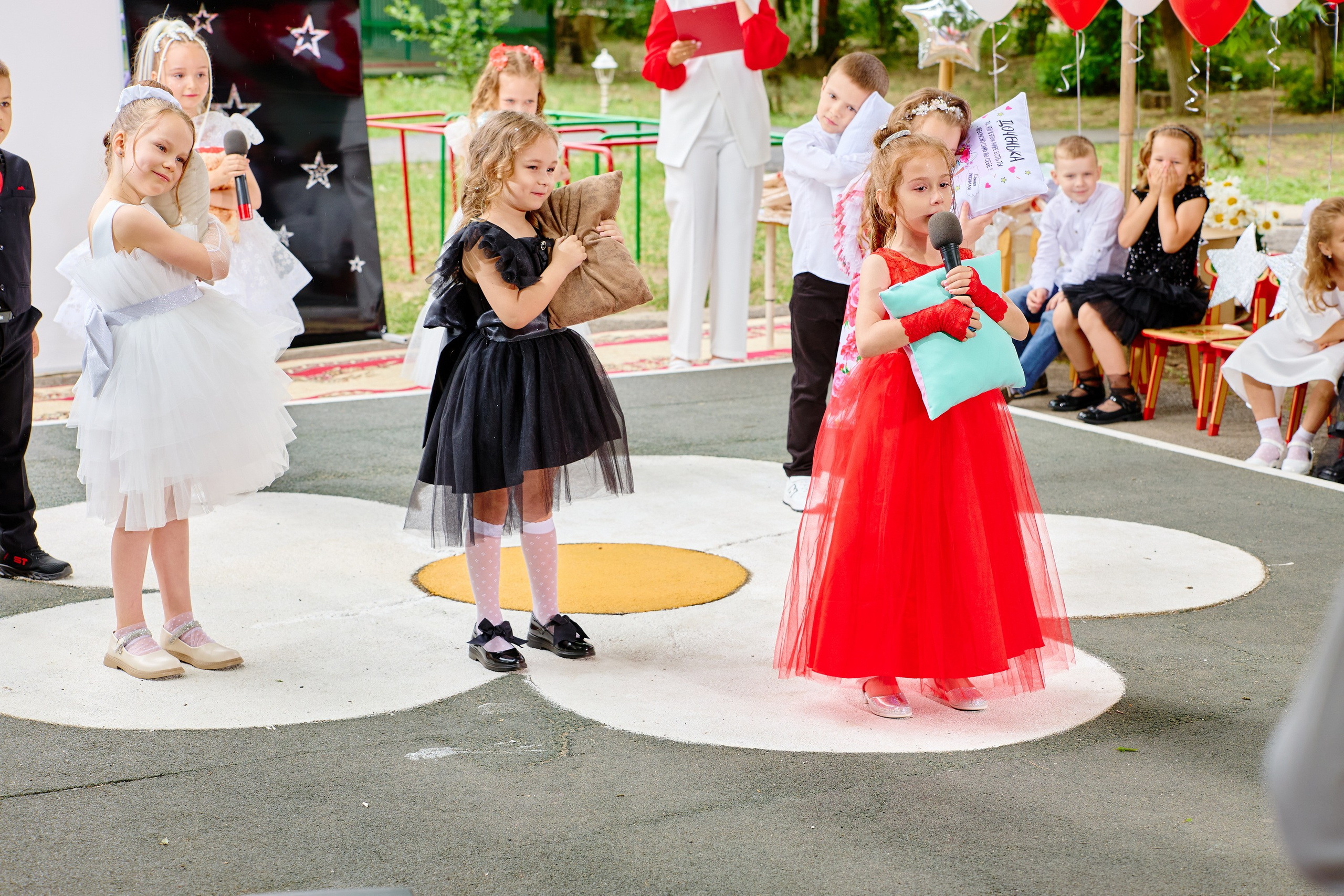 Выпускной 45 сад. Фотограф Выпускные альбомы Таганрог Сергей Коробченко