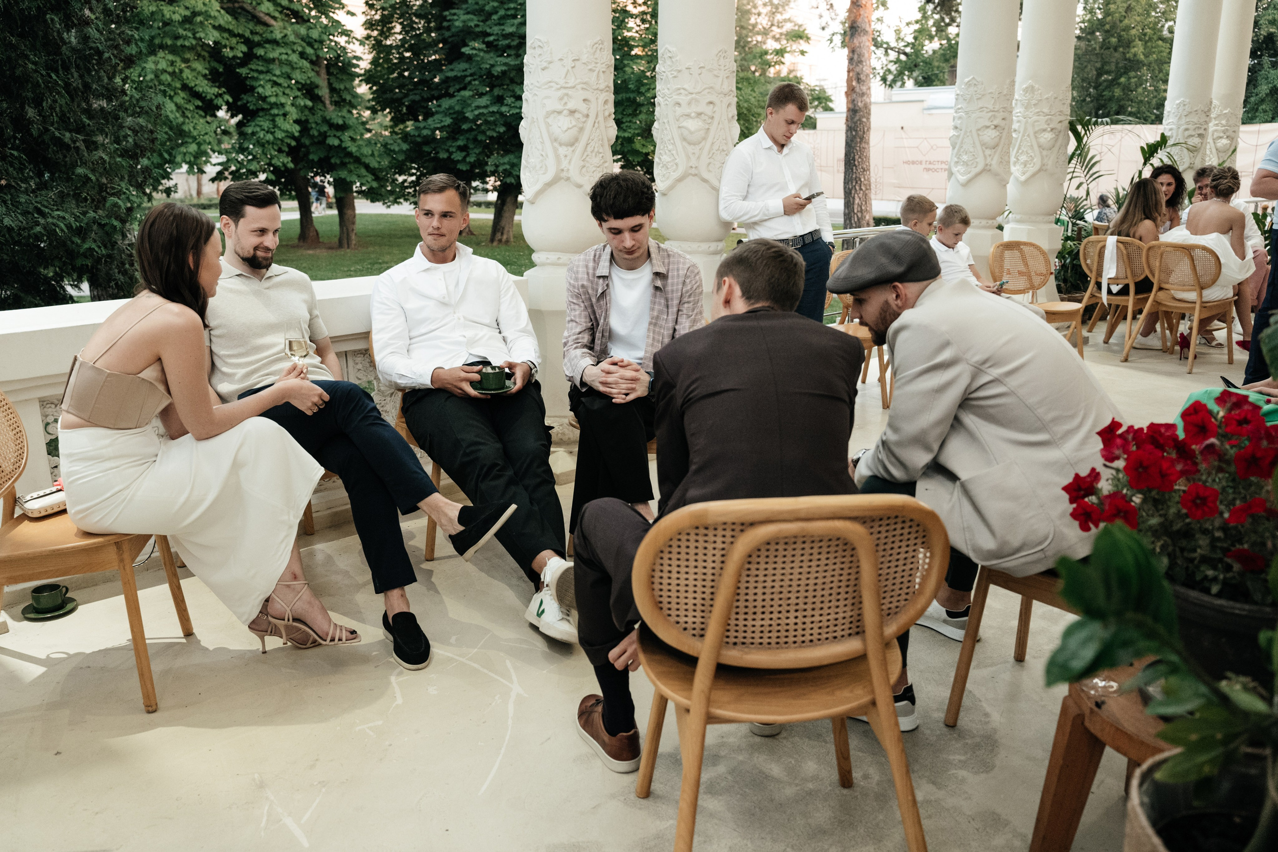 Ресторан Домик в саду, ВДНХ. Свадебный фотограф Москва Александра Аверкова