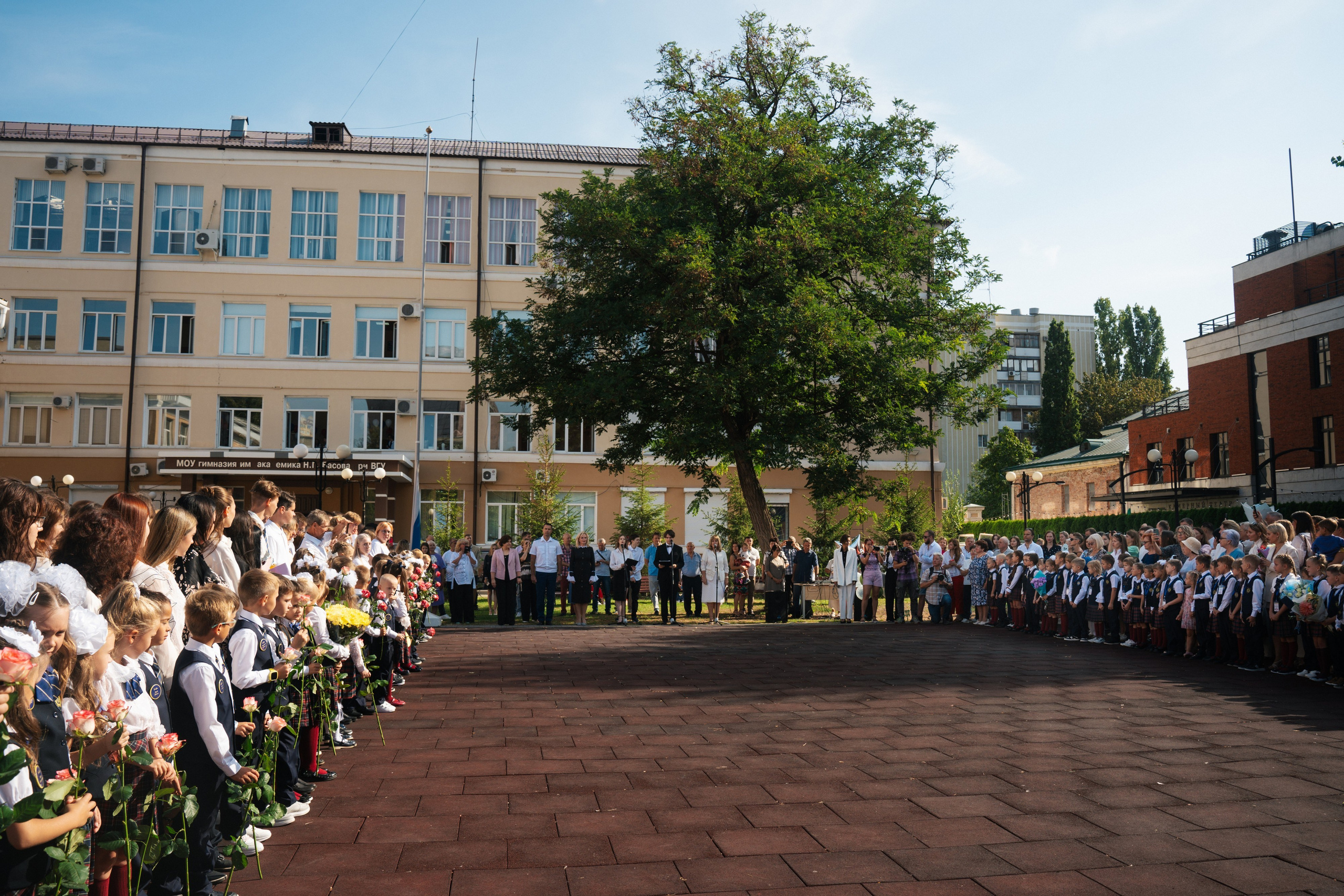 1 сентября | Школа им. Басова. Фотограф в Воронеже Ольга Космодемьянская