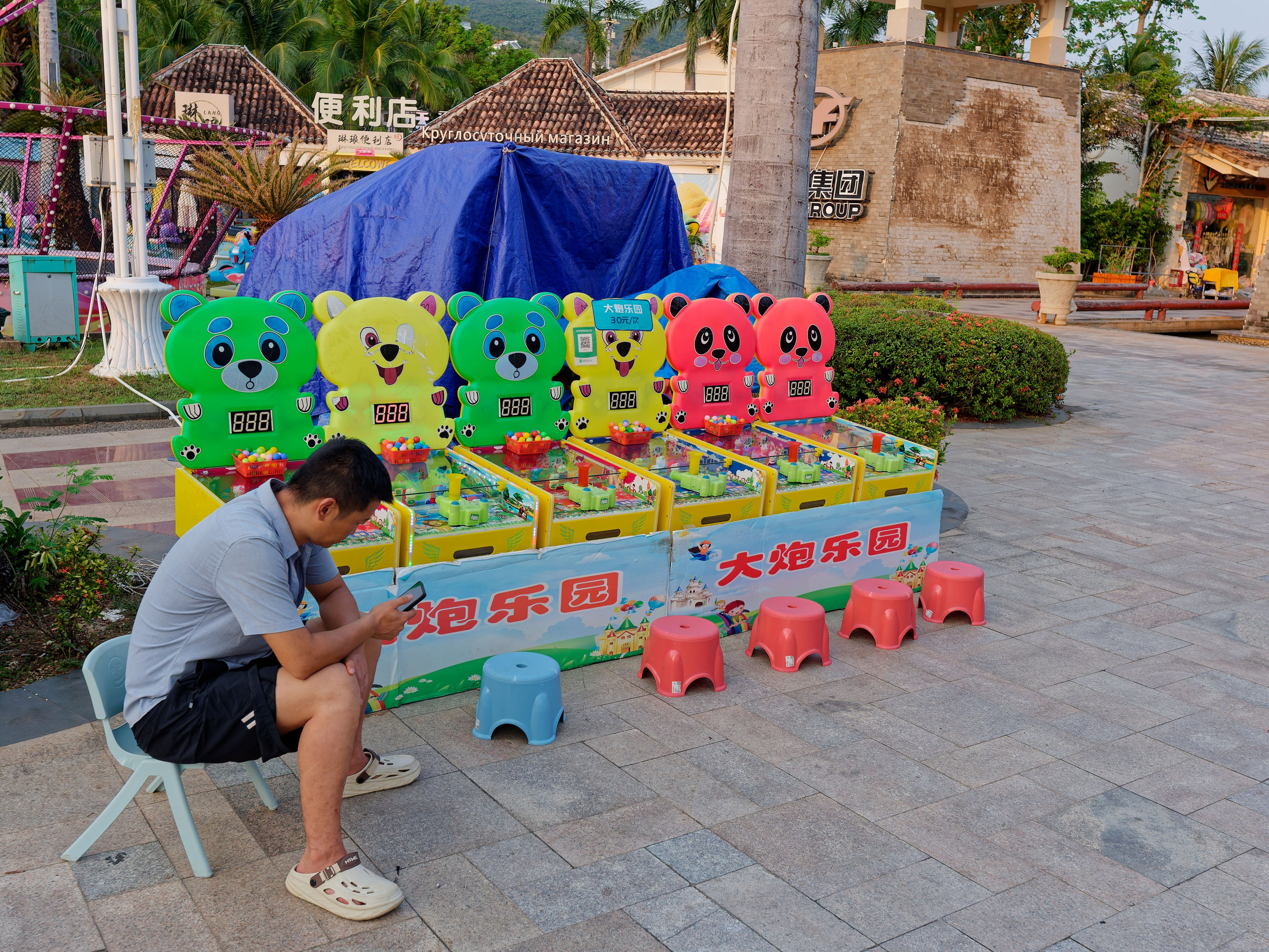 Хайнань 2026, «Food Street» ночная улица еды в Ялунване. Фотопрогулки по Миру