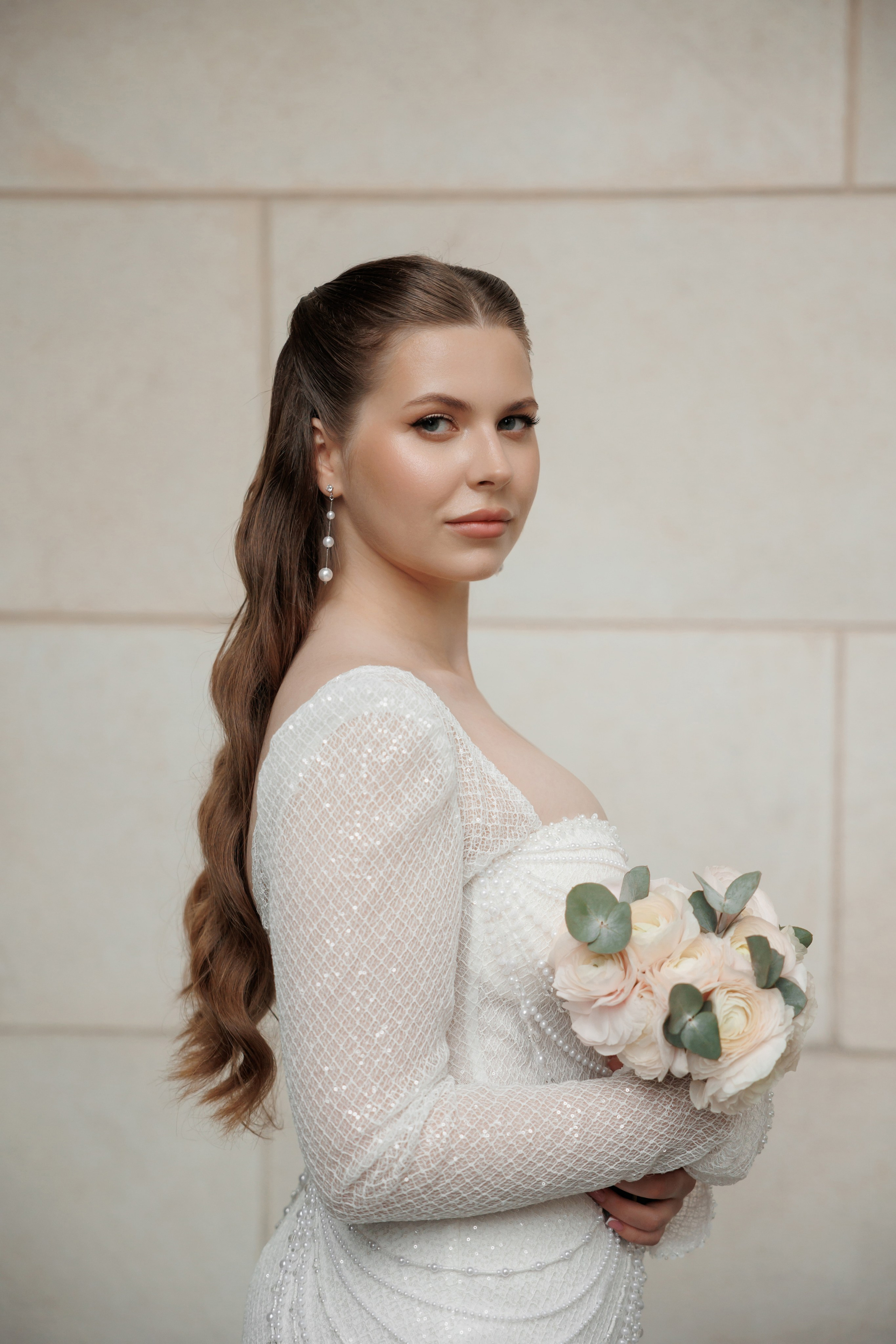 Фотосессия у Пушкинского музей. Свадебный и репортажный фотограф (Москва, Королев и другие)