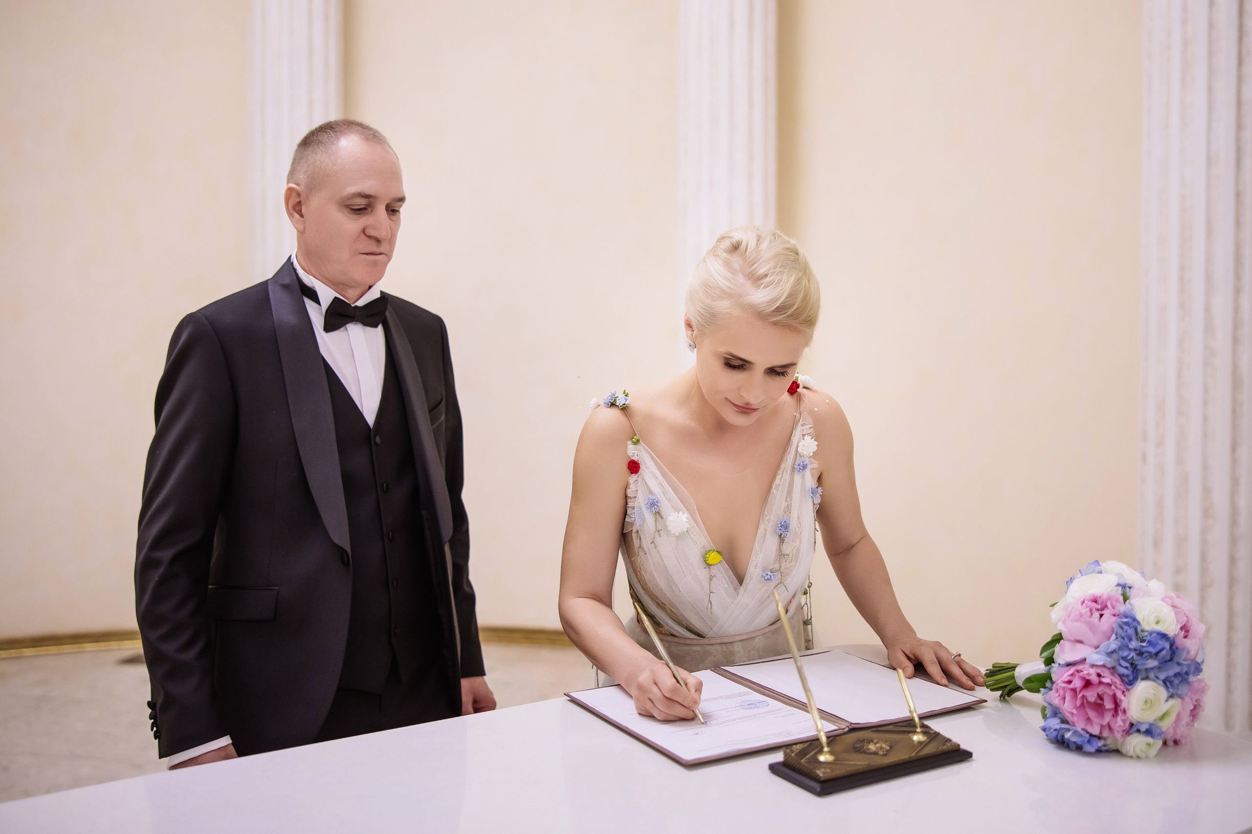 Сборы жениха и невесты, ЗАГС. Фотограф в Краснодаре