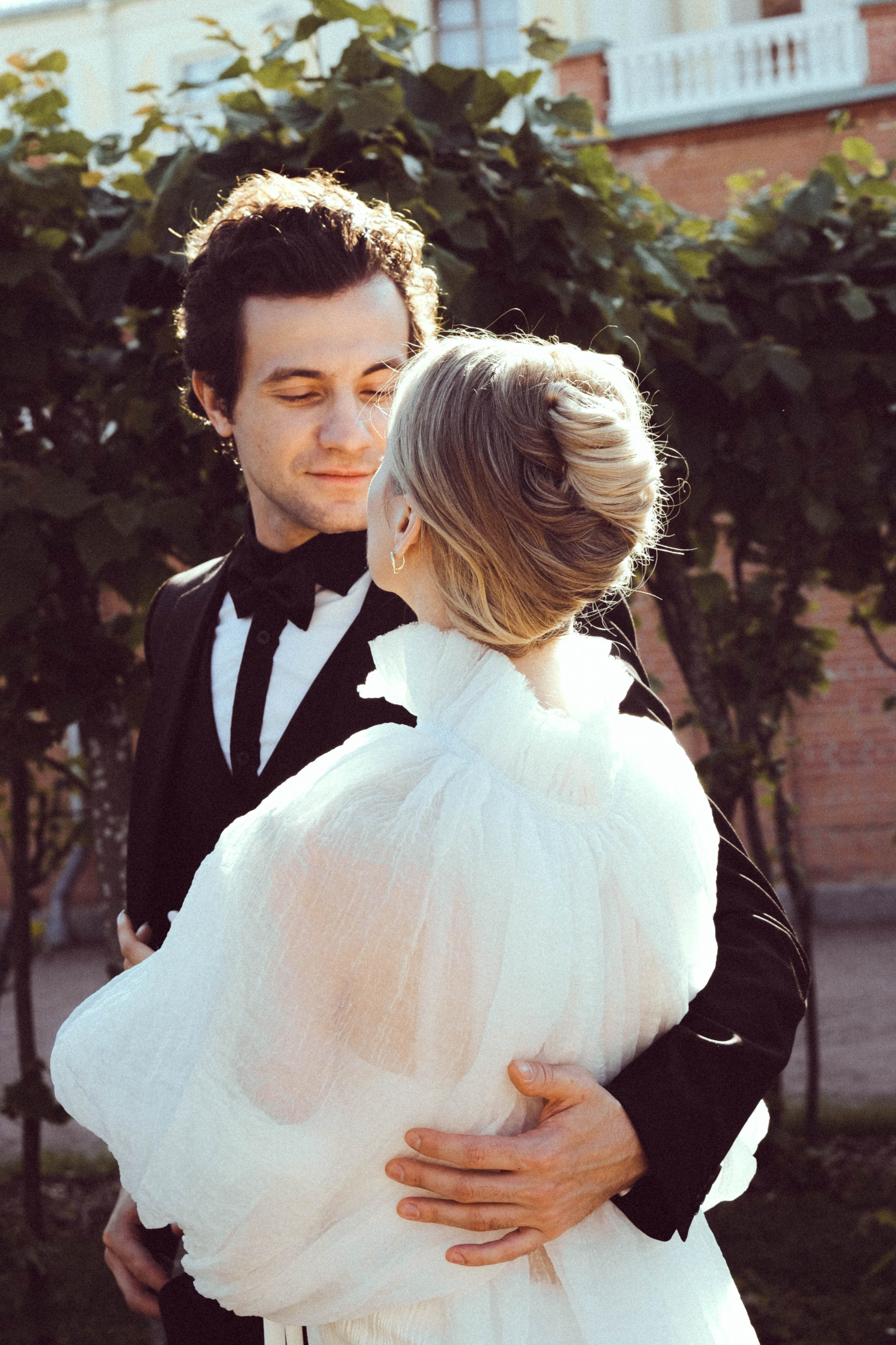 СВАДЕБНАЯ СЬЕМКА В ПАРКЕ ОРАНИЕНБАУМ. Профессиональный фотограф, Санкт-Петербург — Виктория Богомолова