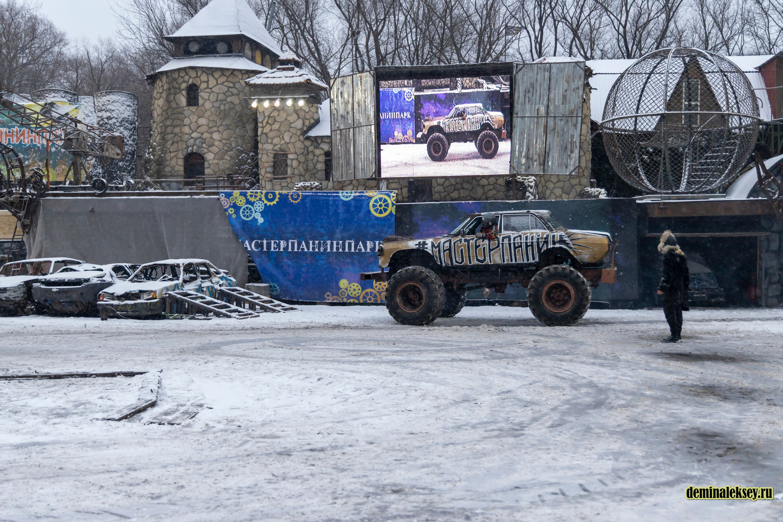 Танки против Монстр-Траков. Репортажный, семейный и студийный фотограф в Москве Демин Алексей