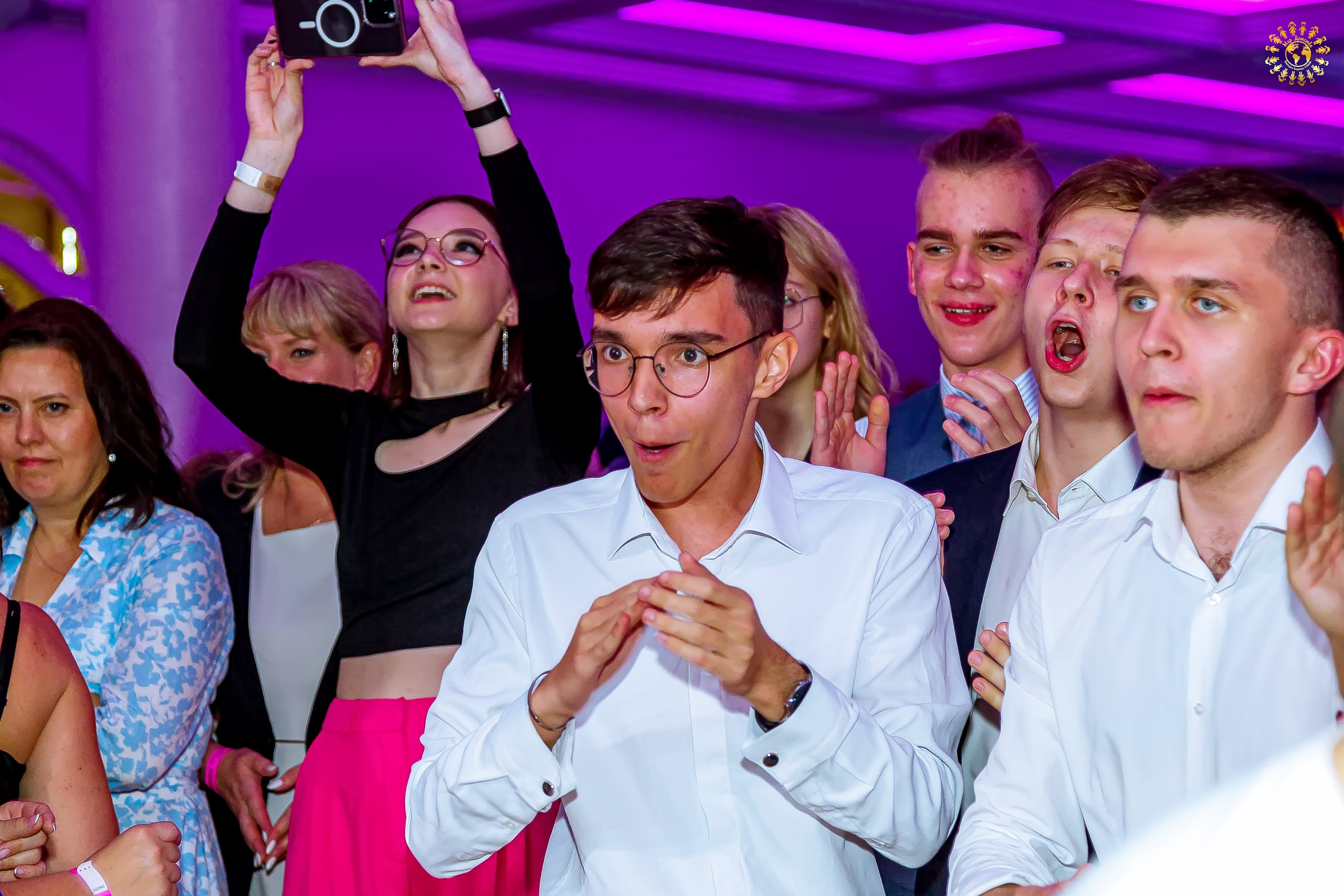 Выпускной 2023 (11-е классы) Triumph City Hall Москва. Репортажная съемка в Москве и области. Анималистика