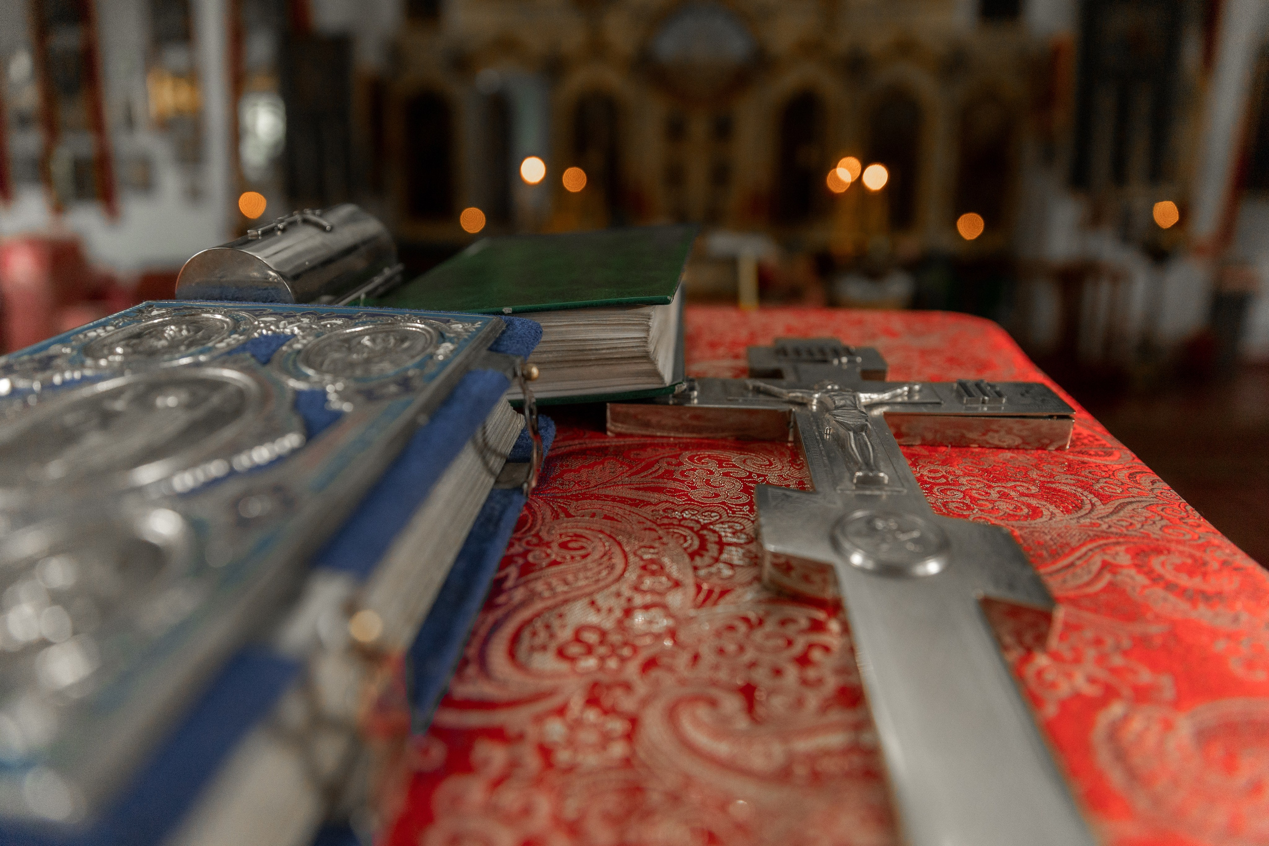 Таинство крещения в Чернянке с. Раевка. Фотограф Максим Никонов